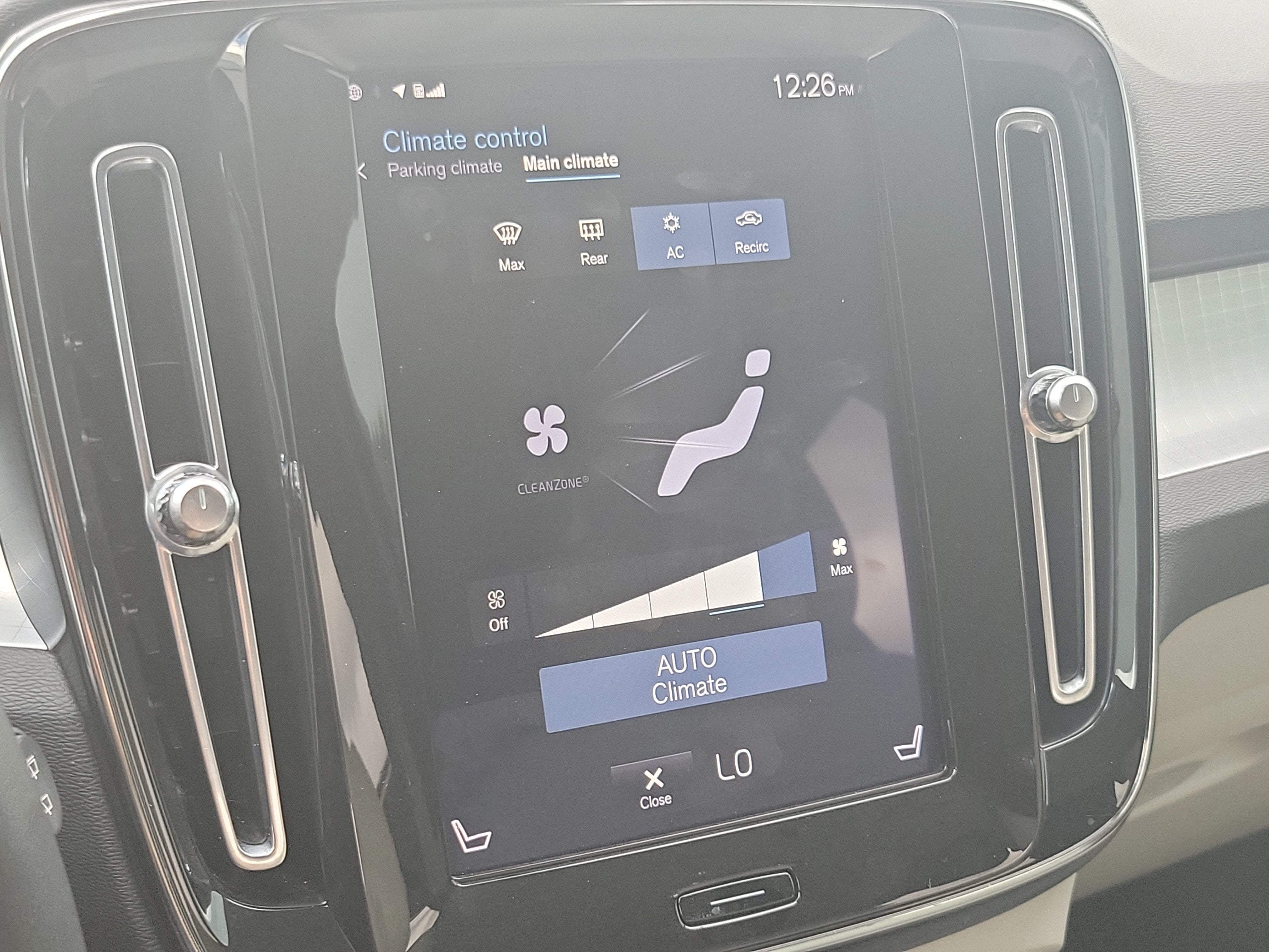 2021 Volvo XC40 Momentum