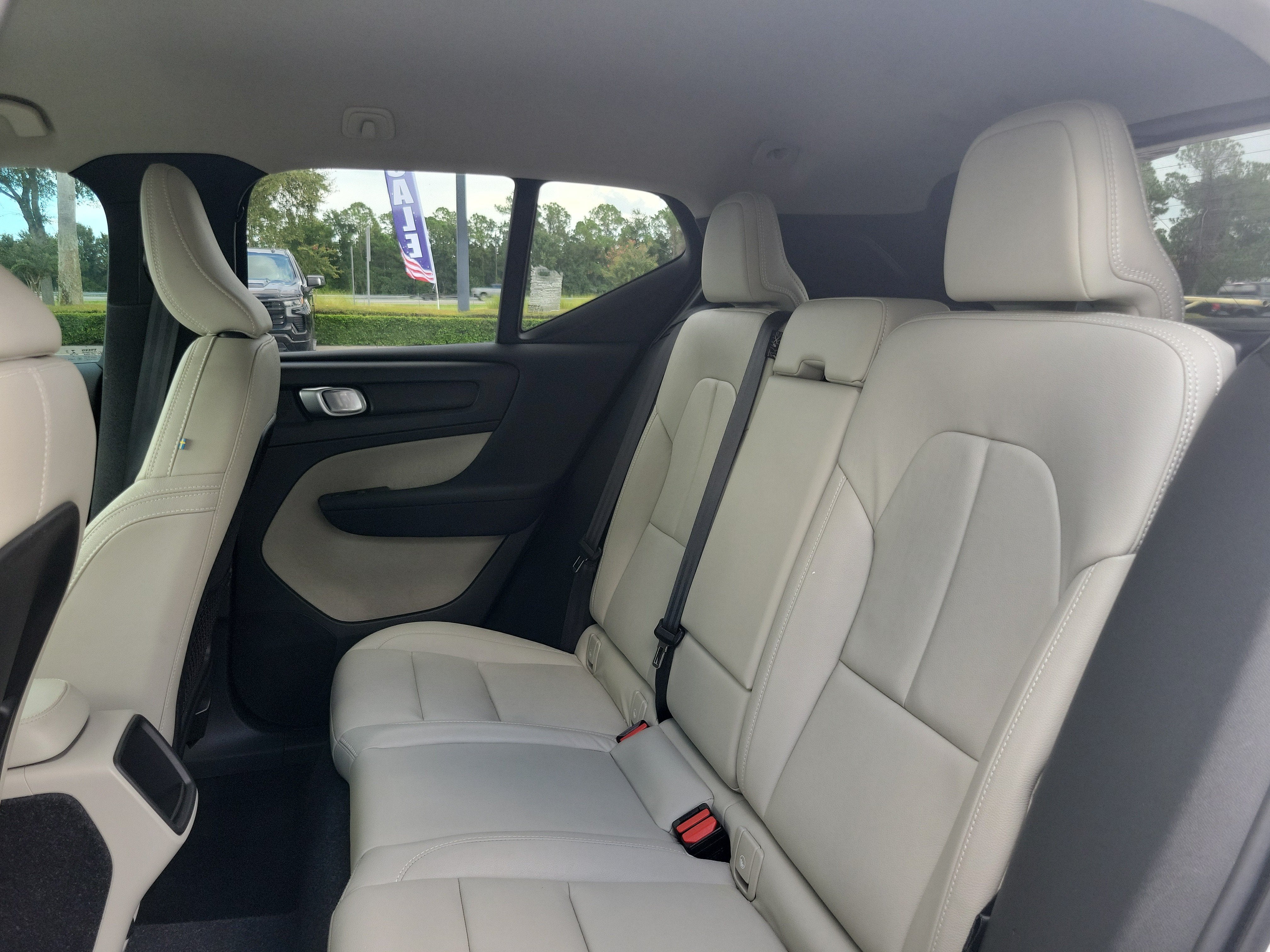 2021 Volvo XC40 Momentum