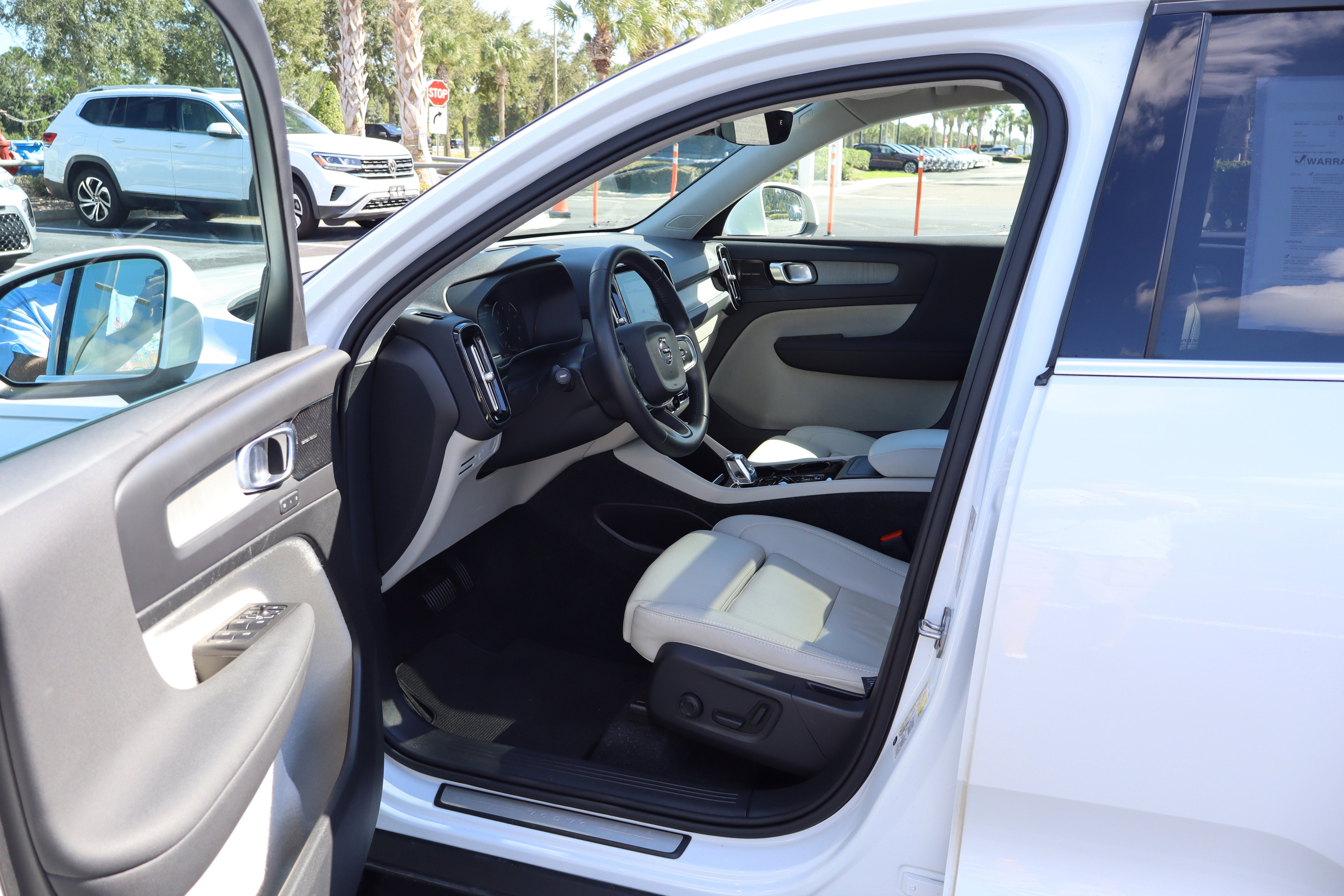 2021 Volvo XC40 Inscription