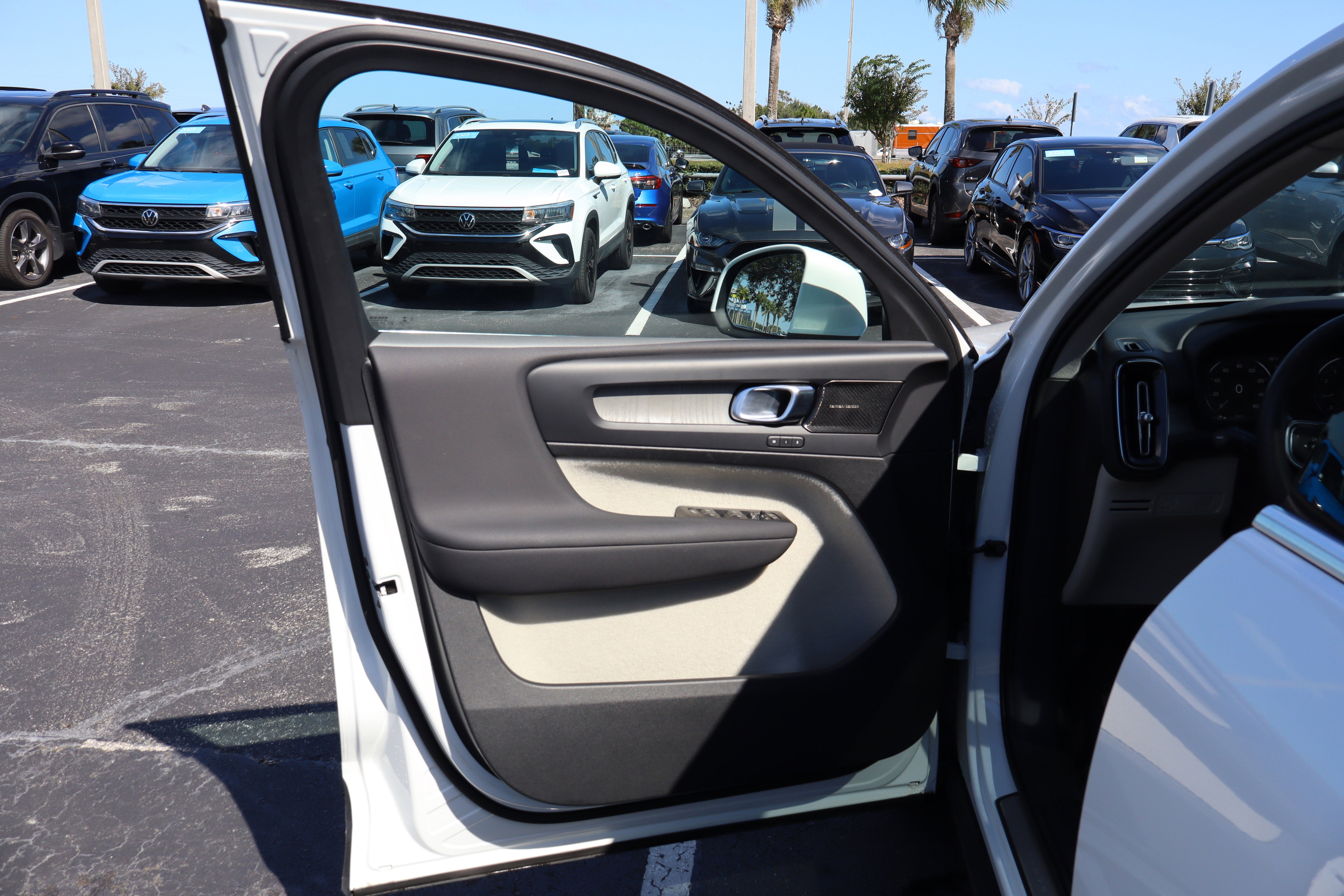 2021 Volvo XC40 Inscription