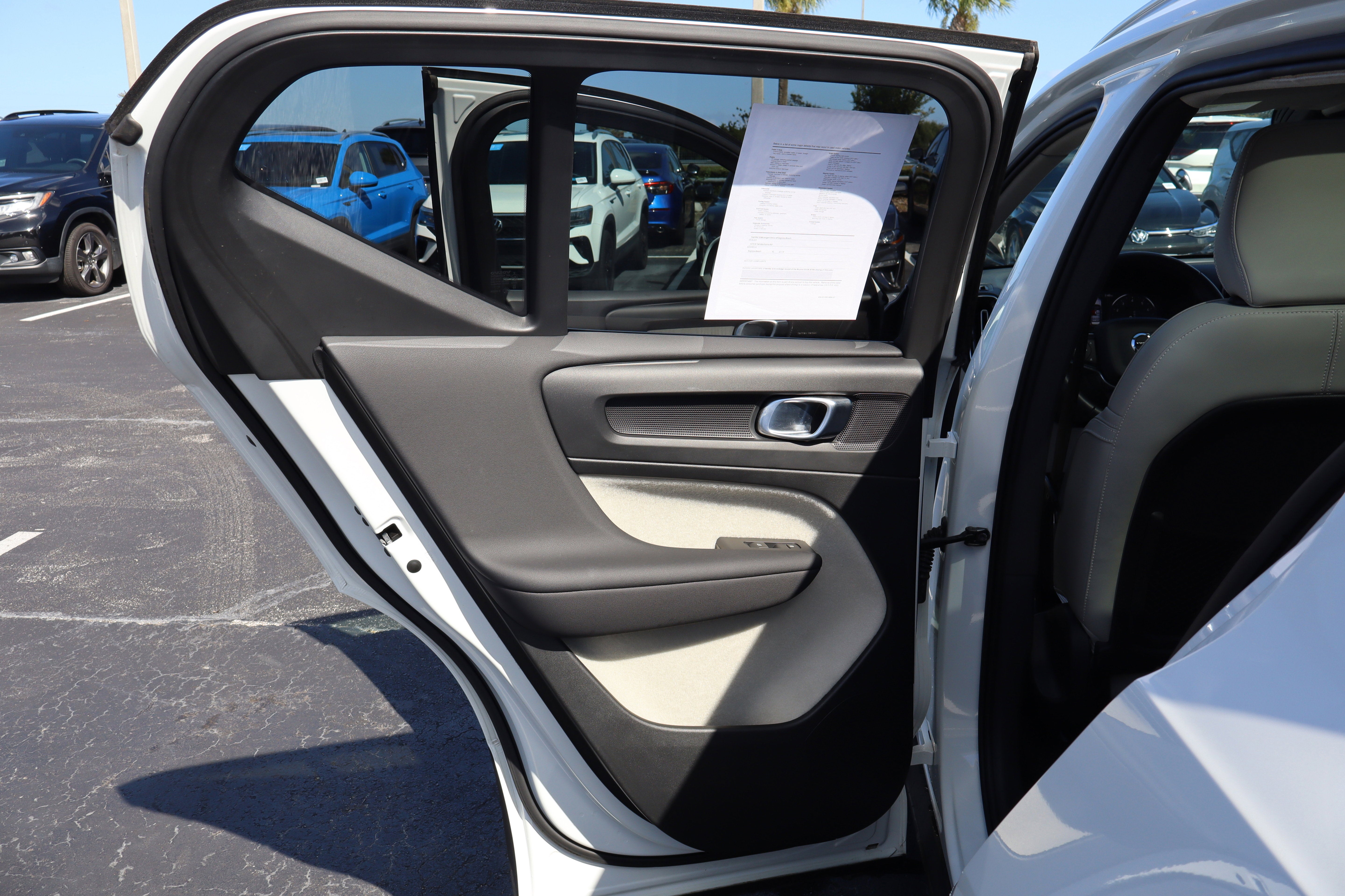 2021 Volvo XC40 Inscription