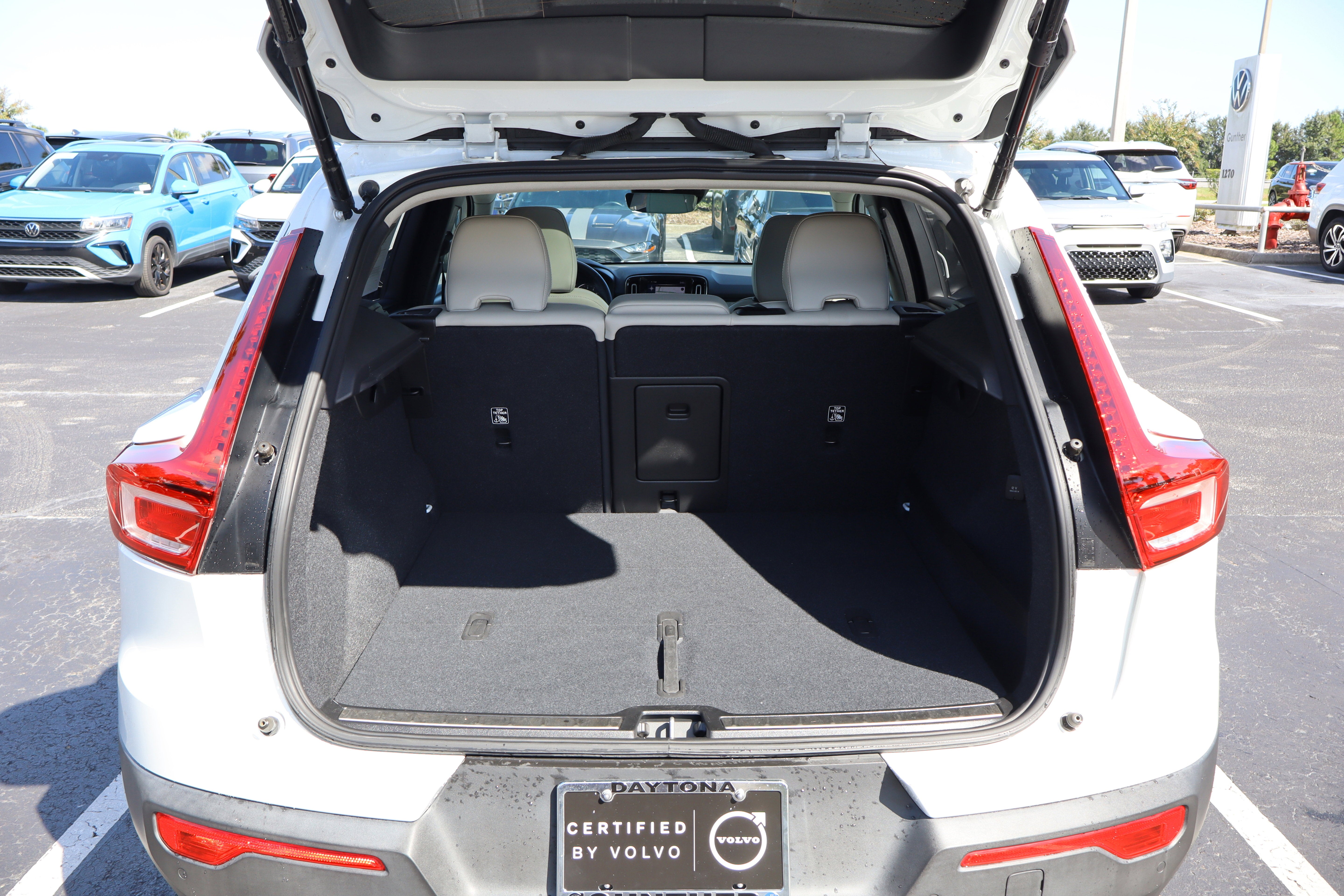 2021 Volvo XC40 Inscription