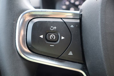 2022 Volvo XC40 Inscription