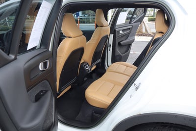 2022 Volvo XC40 Inscription