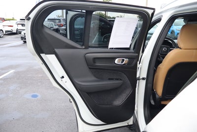2022 Volvo XC40 Inscription
