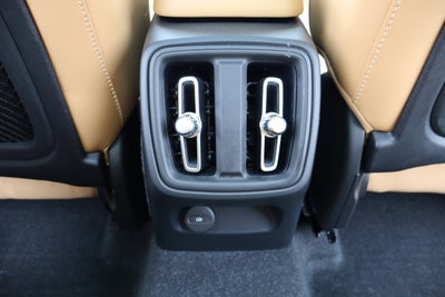 2022 Volvo XC40 Inscription