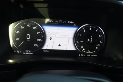 2022 Volvo XC40 R-Design