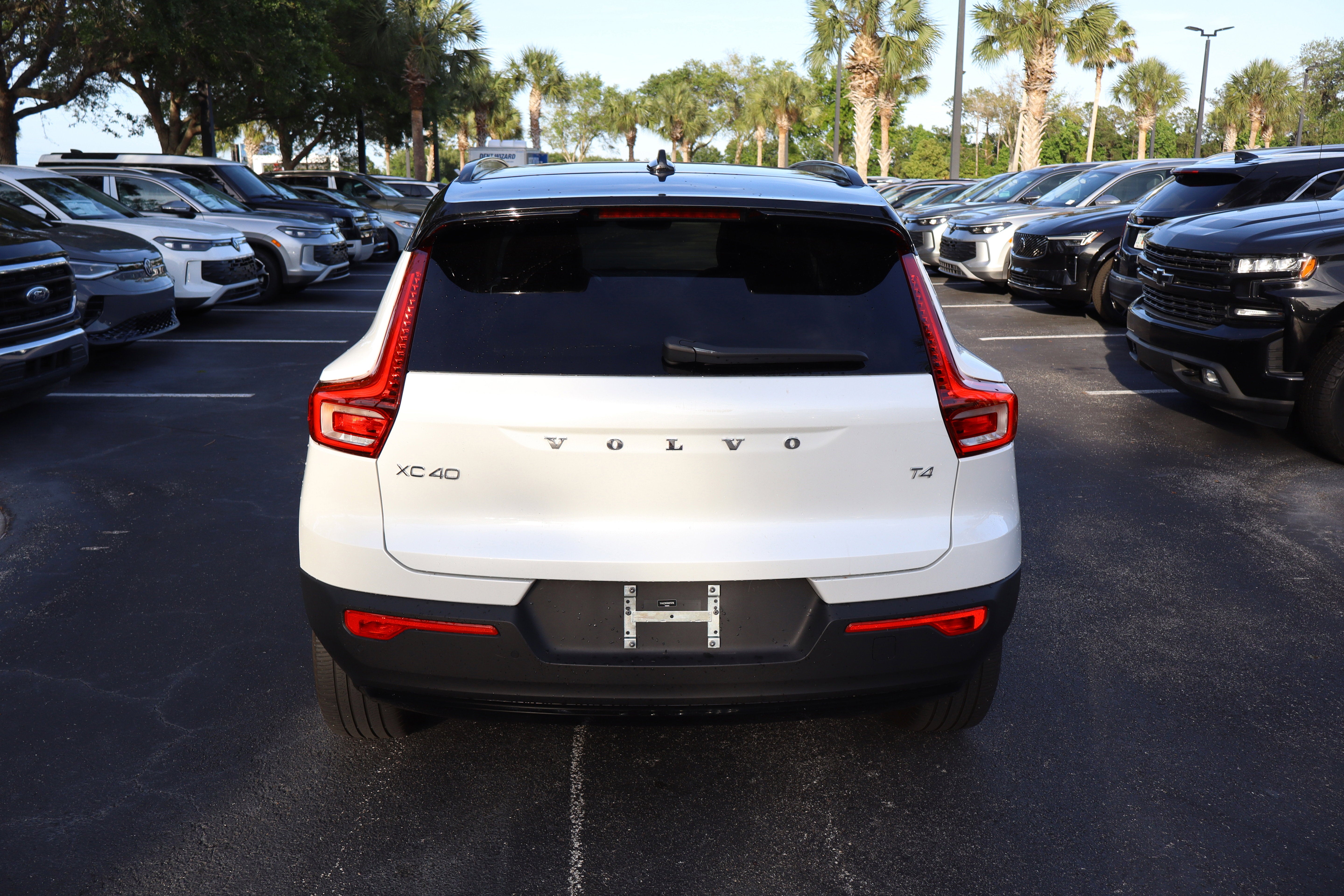 2022 Volvo XC40 R-Design