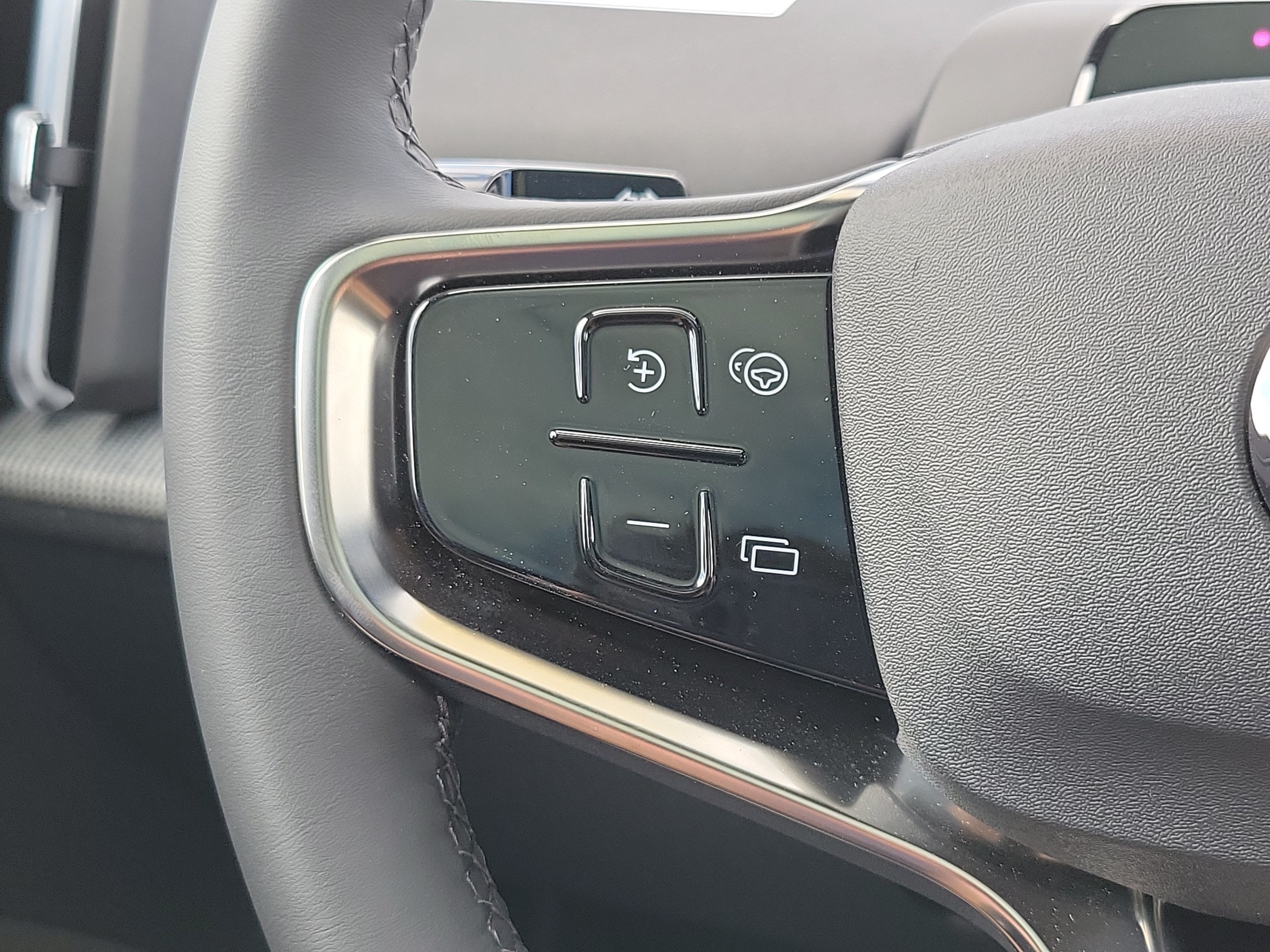 2026 Volvo EX30 Plus