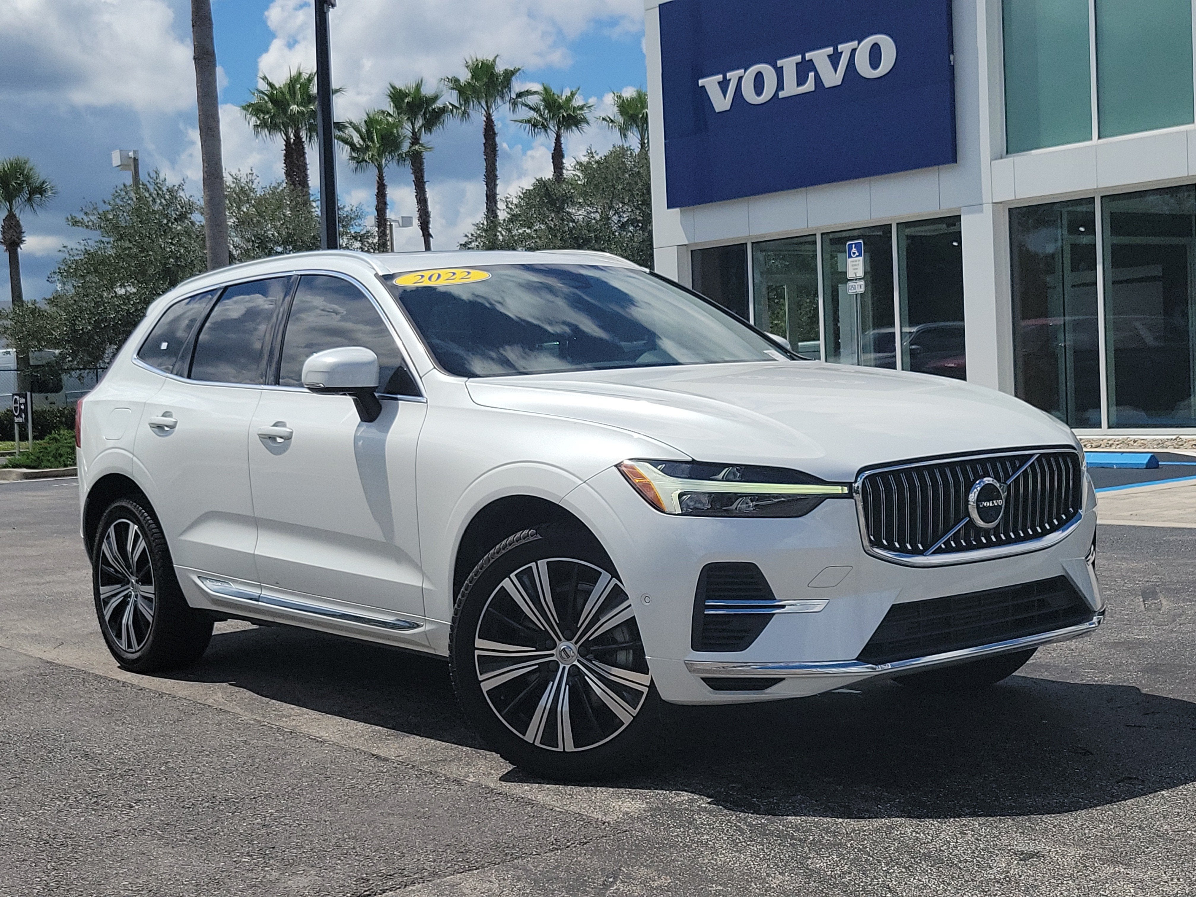 2022 Volvo XC60 Recharge Plug-In Hybrid Inscription