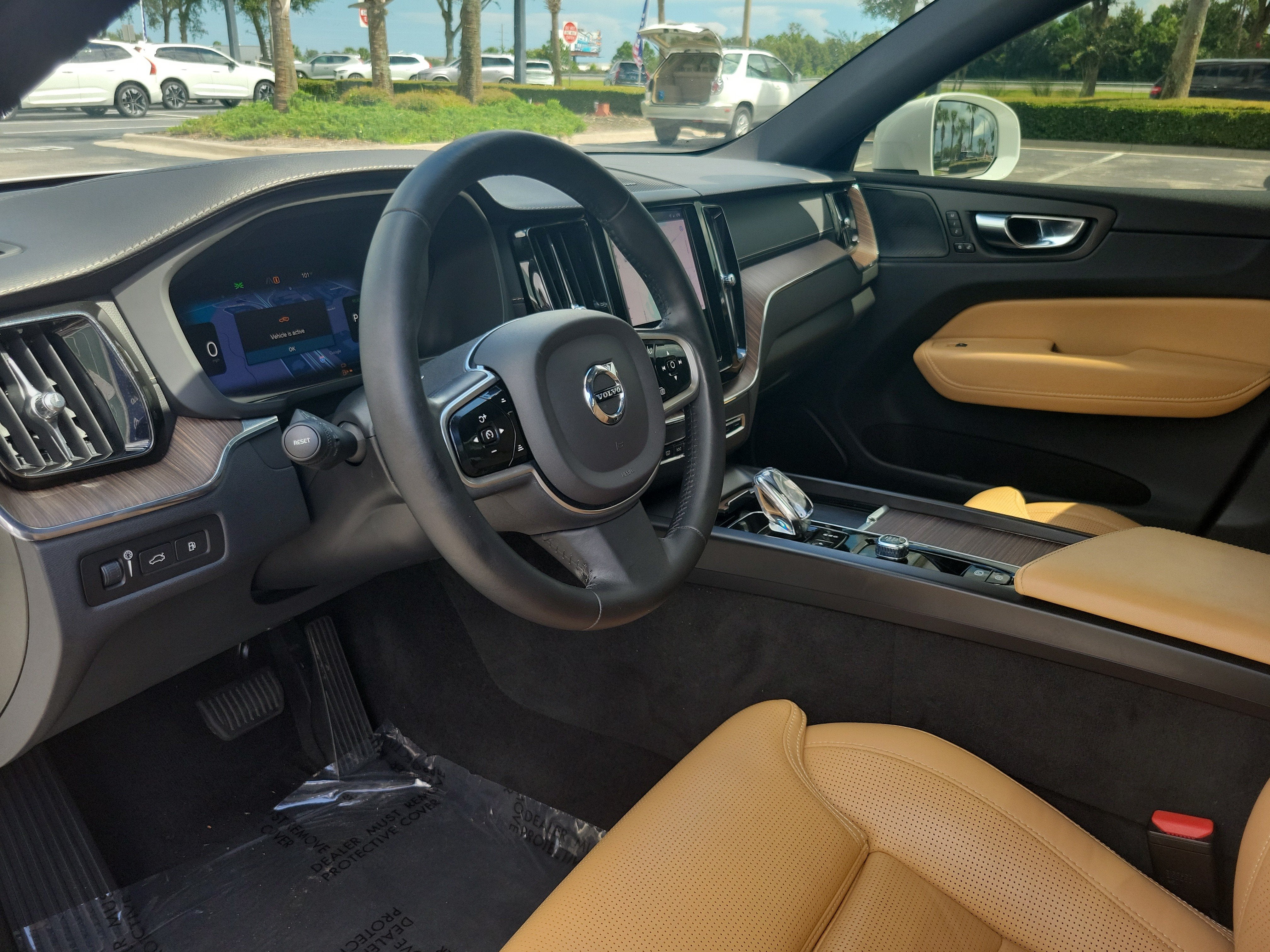 2022 Volvo XC60 Recharge Plug-In Hybrid Inscription
