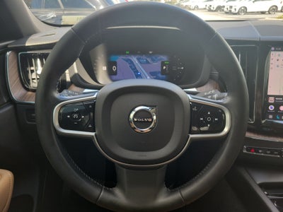 2022 Volvo XC60 Recharge Plug-In Hybrid Inscription
