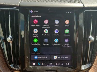 2022 Volvo XC60 Recharge Plug-In Hybrid Inscription