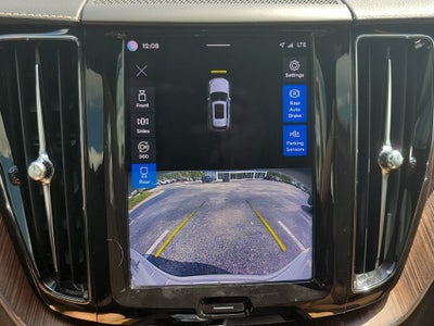 2022 Volvo XC60 Recharge Plug-In Hybrid Inscription