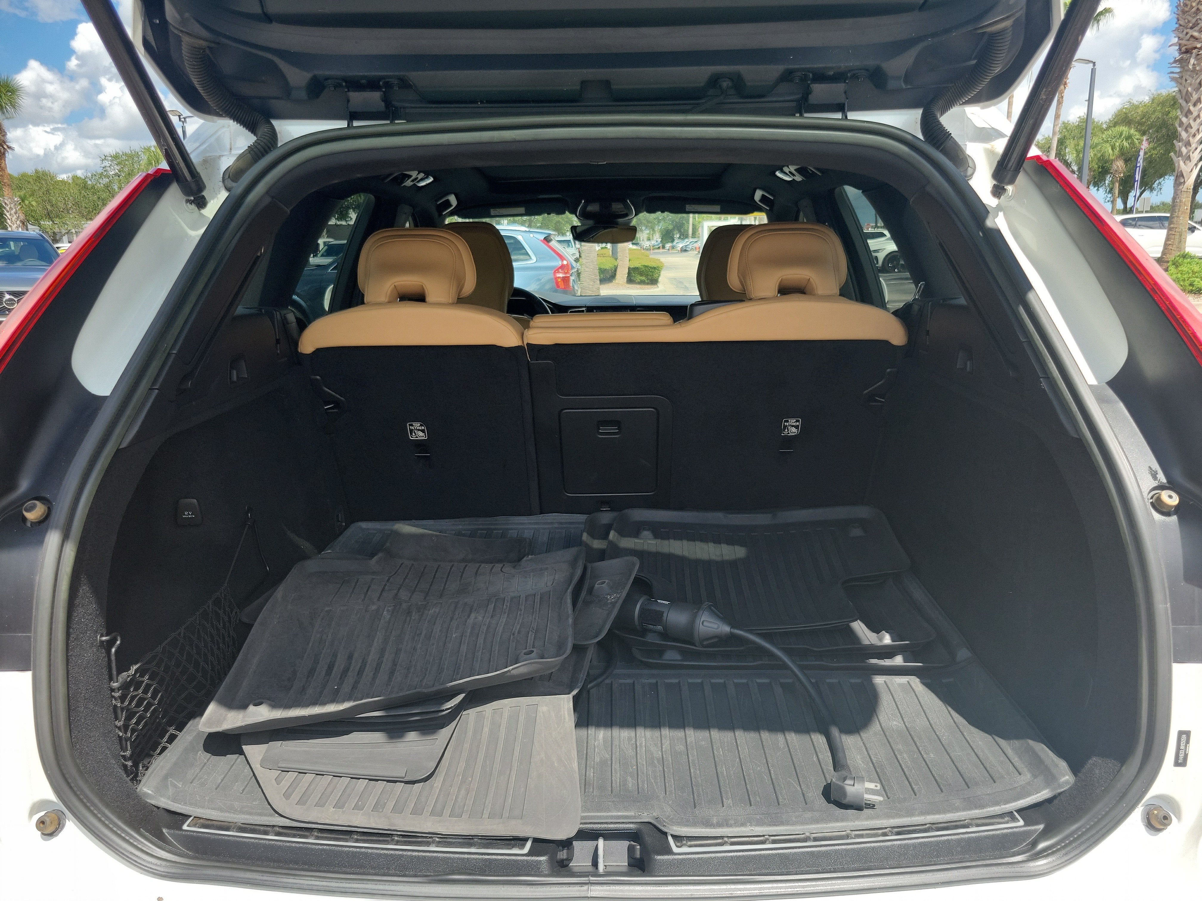 2022 Volvo XC60 Recharge Plug-In Hybrid Inscription