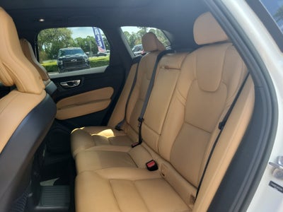 2022 Volvo XC60 Recharge Plug-In Hybrid Inscription