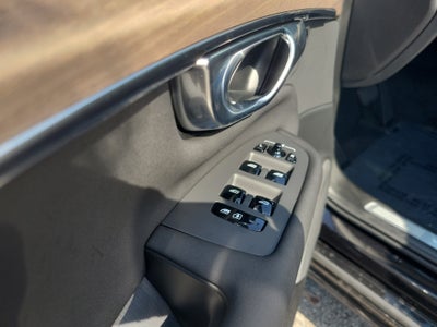 2026 Volvo XC90 Plug-In Hybrid Plus
