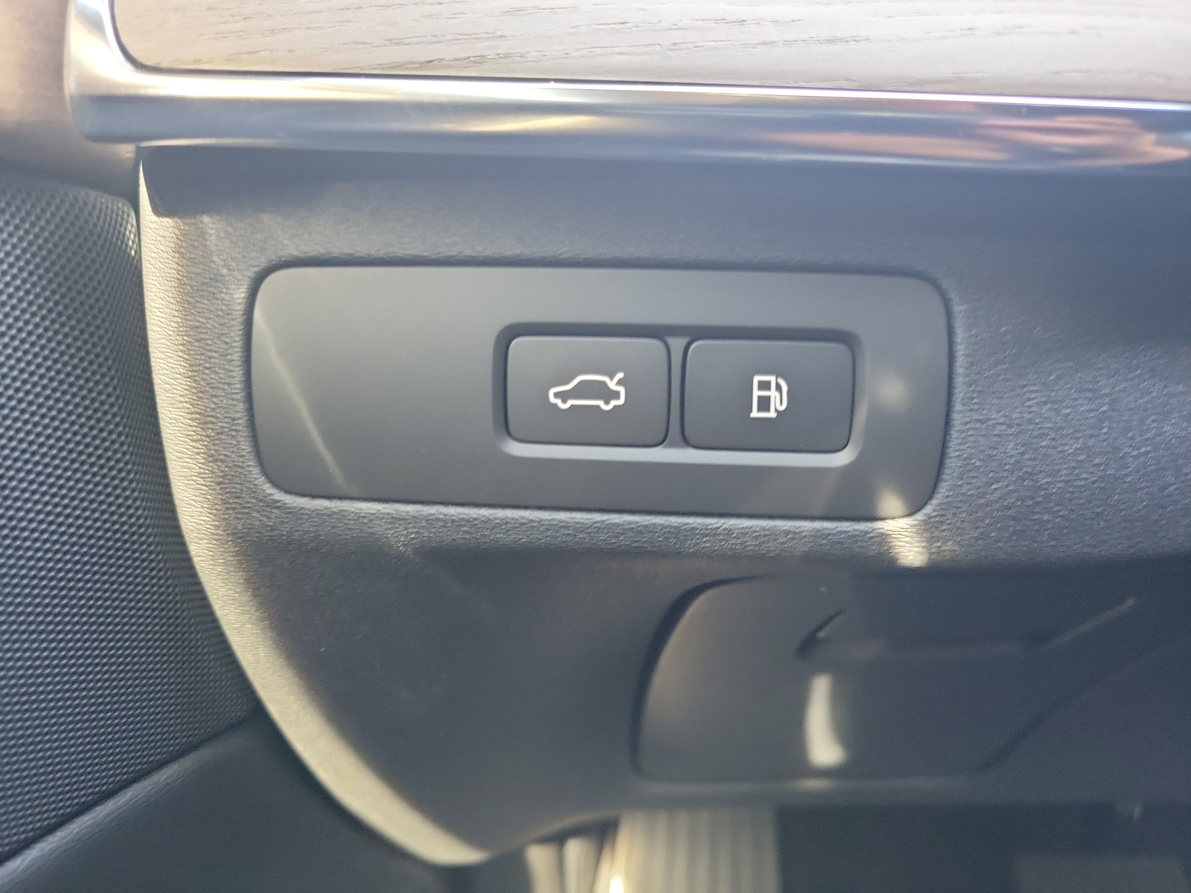 2026 Volvo XC90 Plug-In Hybrid Plus