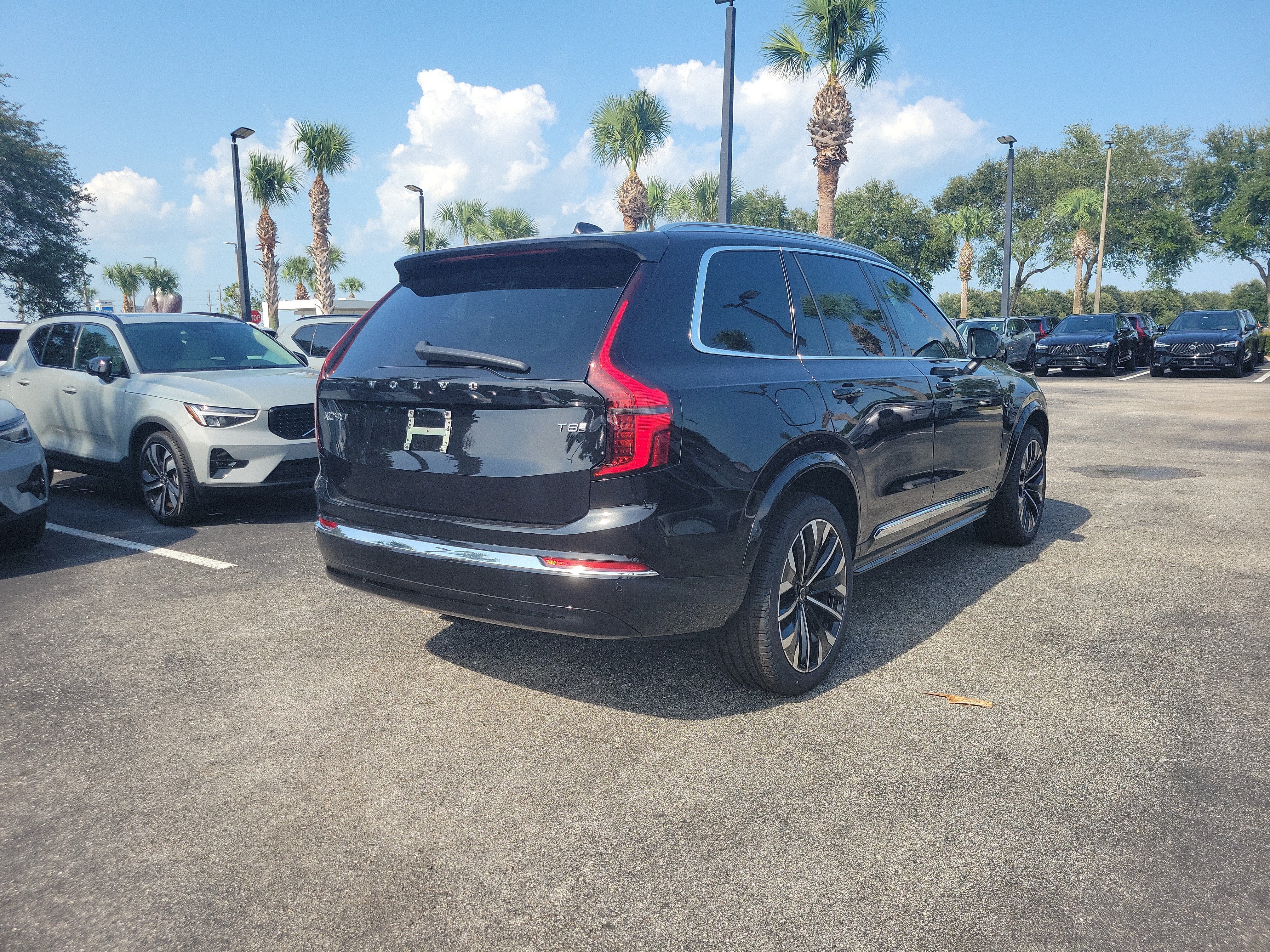 2026 Volvo XC90 Plug-In Hybrid Plus