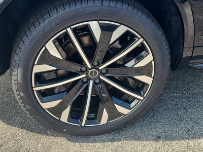 2026 Volvo XC90 Plug-In Hybrid Plus