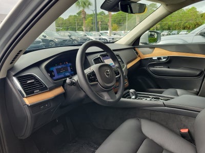 2025 Volvo XC90 Plug-In Hybrid Plus