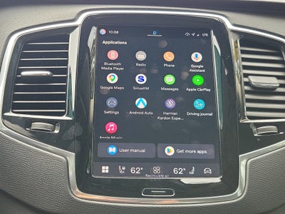 2025 Volvo XC90 Plug-In Hybrid Plus