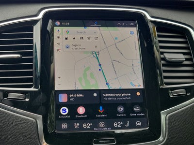 2025 Volvo XC90 Plug-In Hybrid Plus