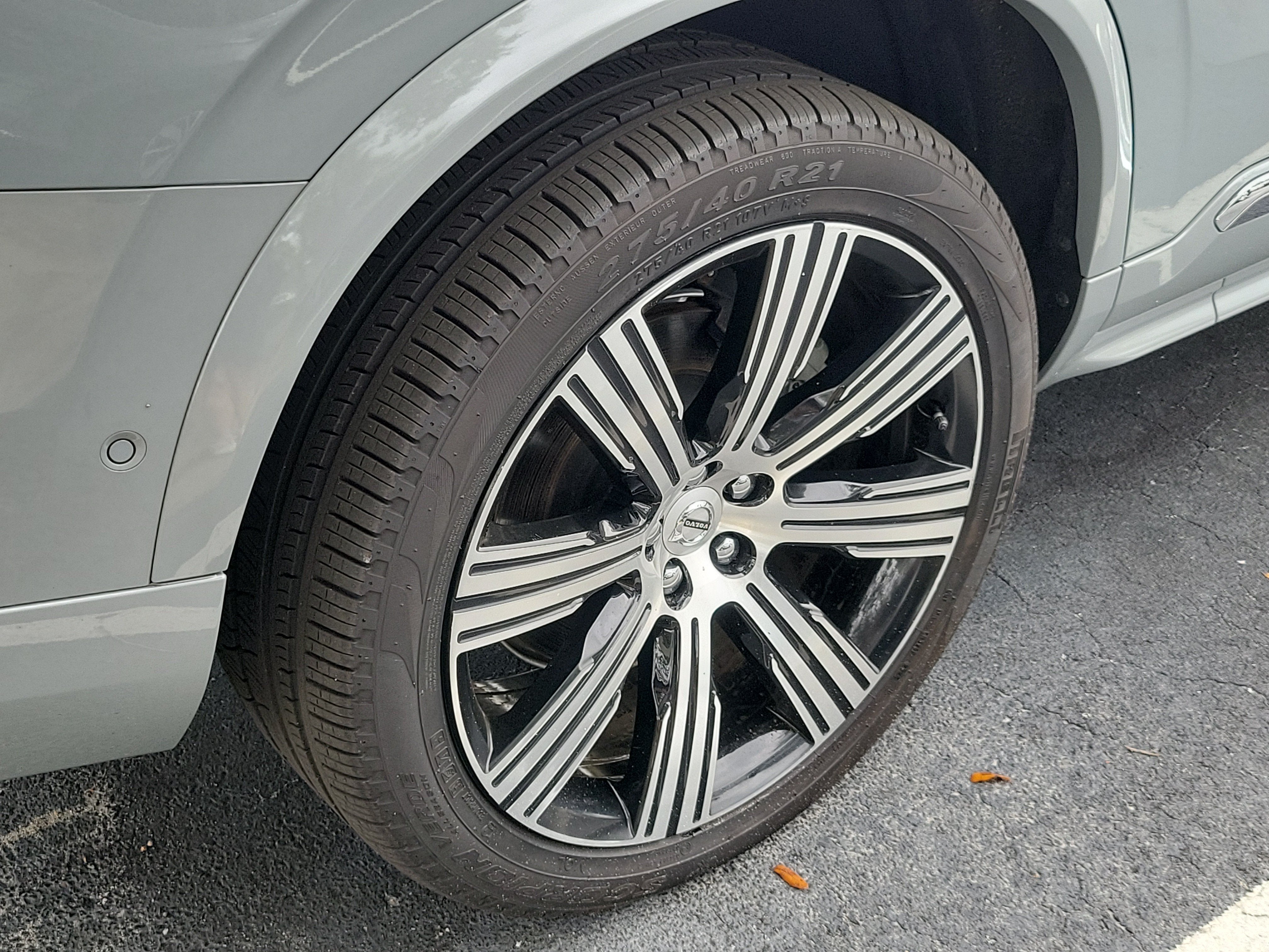 2025 Volvo XC90 Plug-In Hybrid Plus