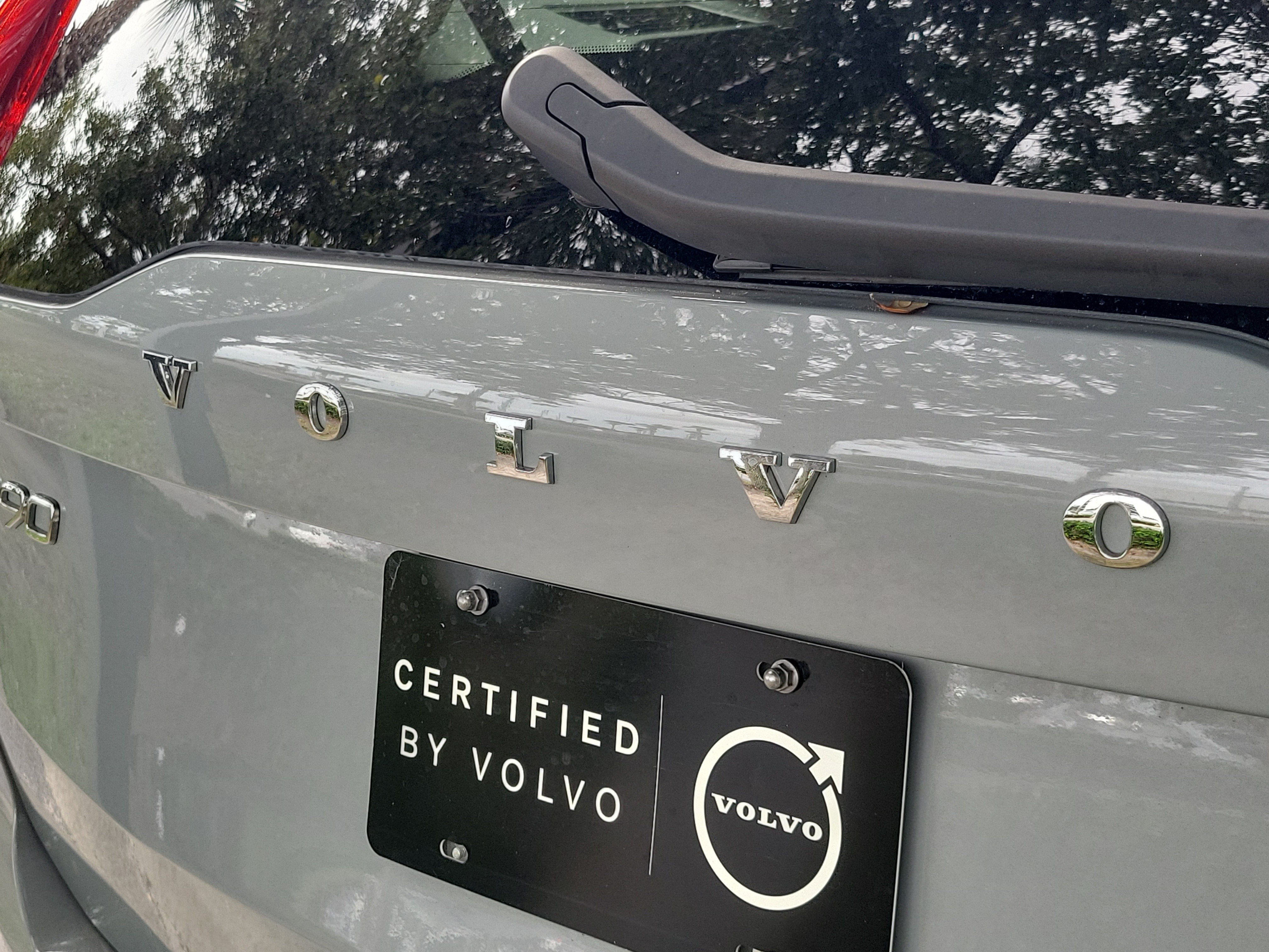 2025 Volvo XC90 Plug-In Hybrid Plus