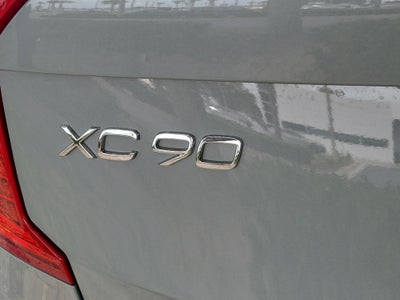 2025 Volvo XC90 Plug-In Hybrid Plus