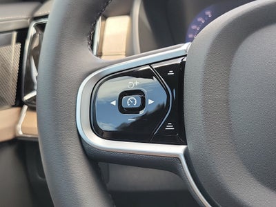 2026 Volvo XC90 Plug-In Hybrid Plus