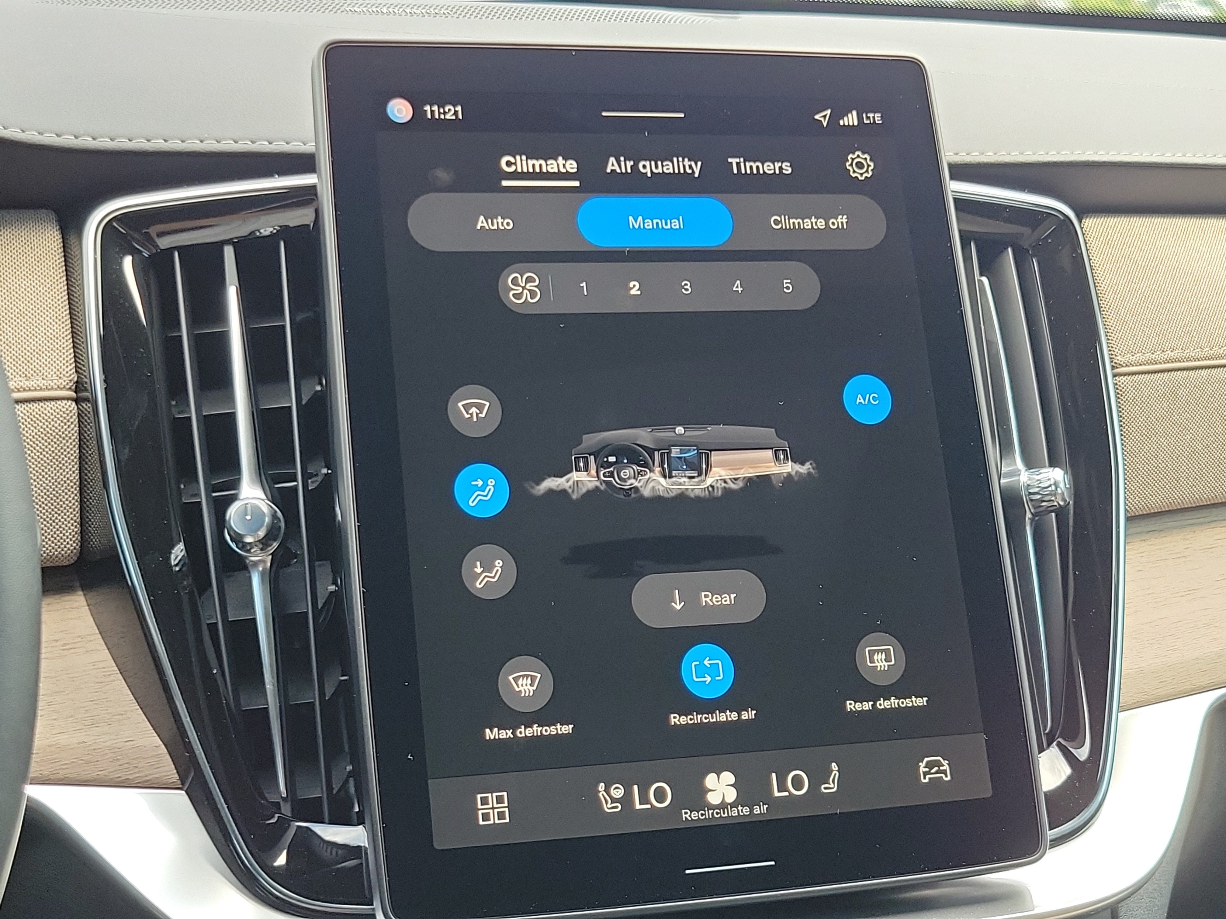 2026 Volvo XC90 Plug-In Hybrid Plus