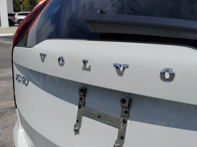 2026 Volvo XC90 Plug-In Hybrid Plus