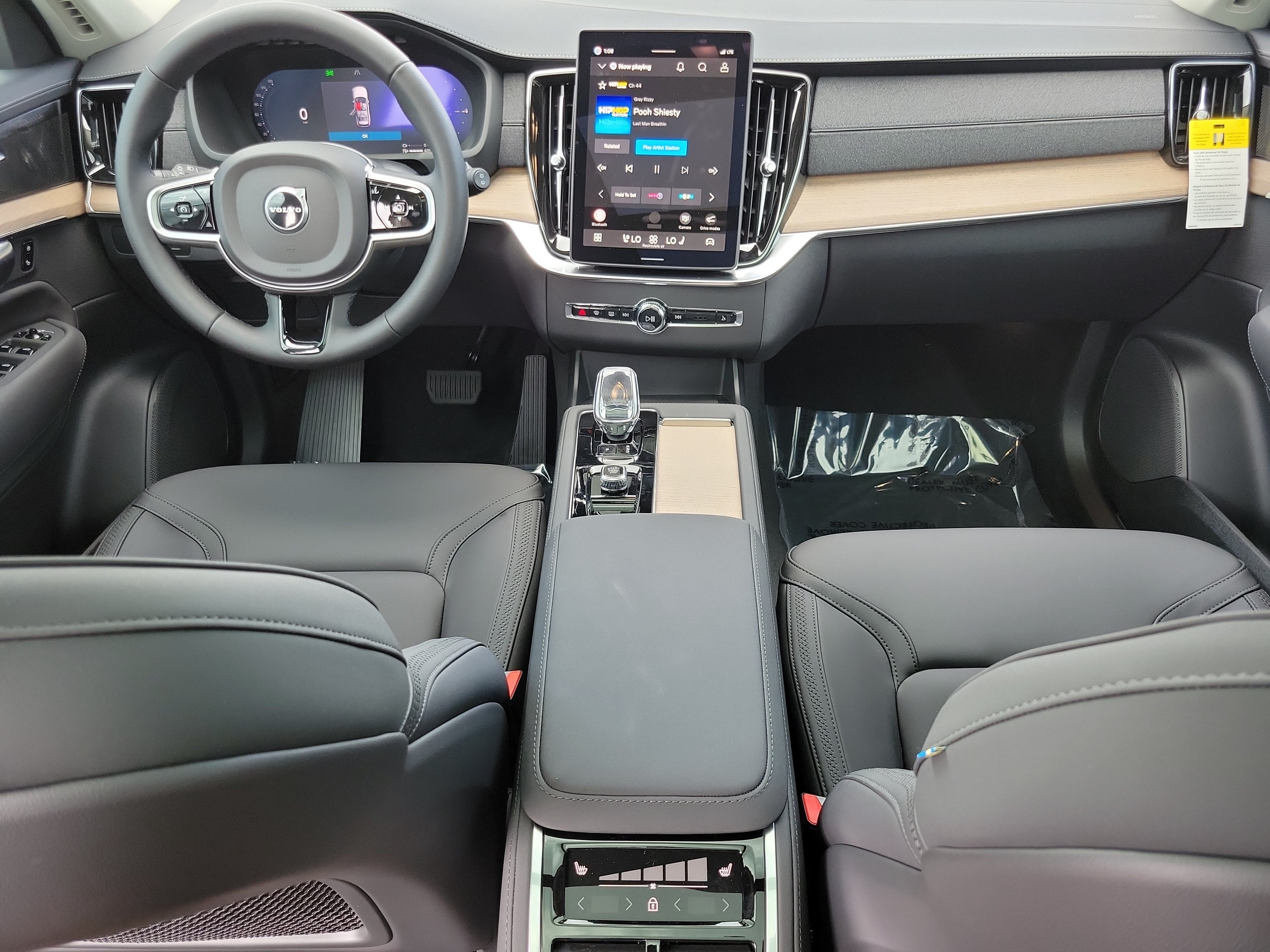 2026 Volvo XC90 Plug-In Hybrid Plus