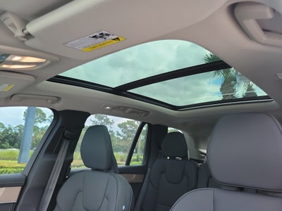 2026 Volvo XC90 Plug-In Hybrid Plus