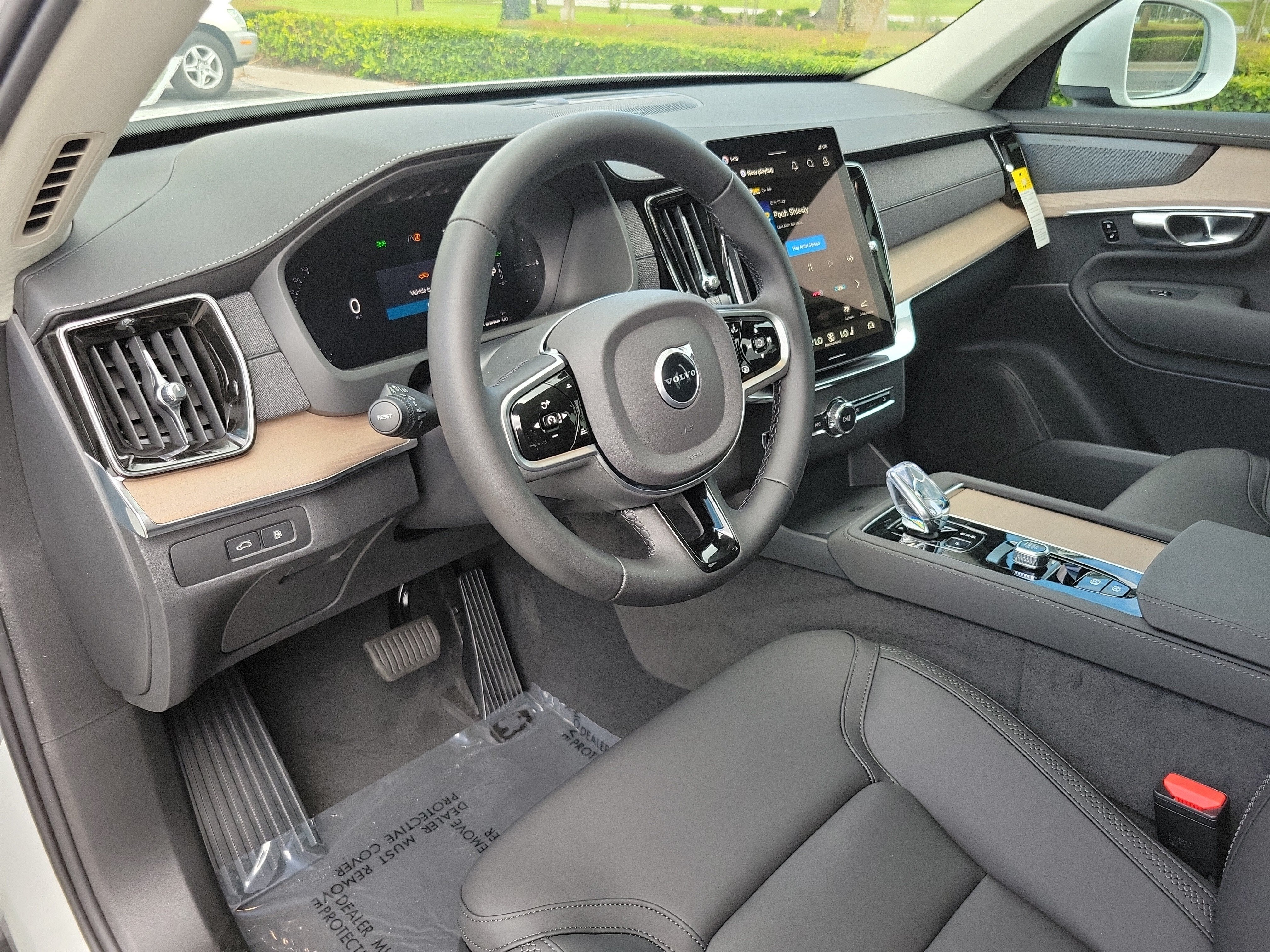2026 Volvo XC90 Plug-In Hybrid Plus