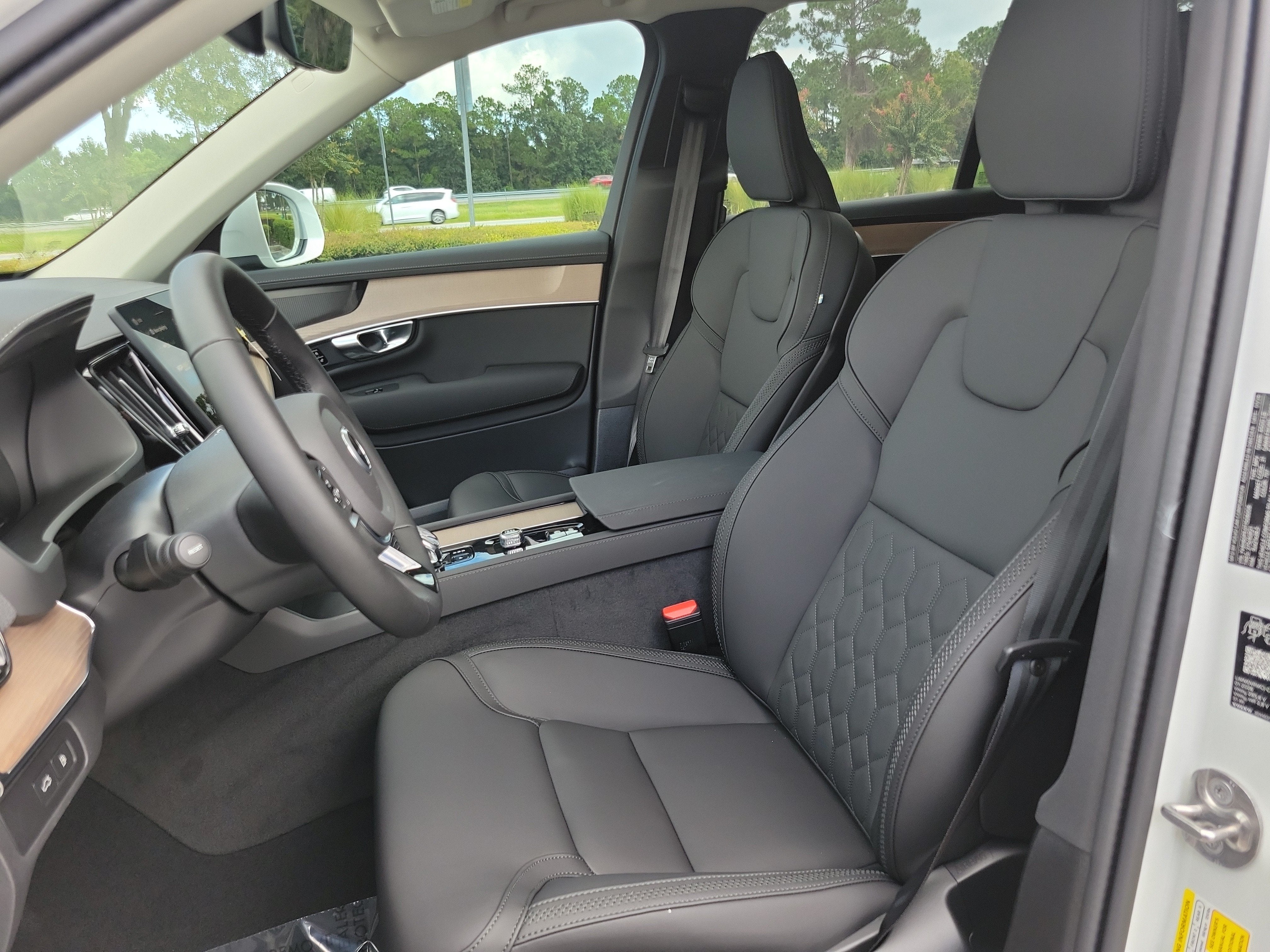2026 Volvo XC90 Plug-In Hybrid Plus