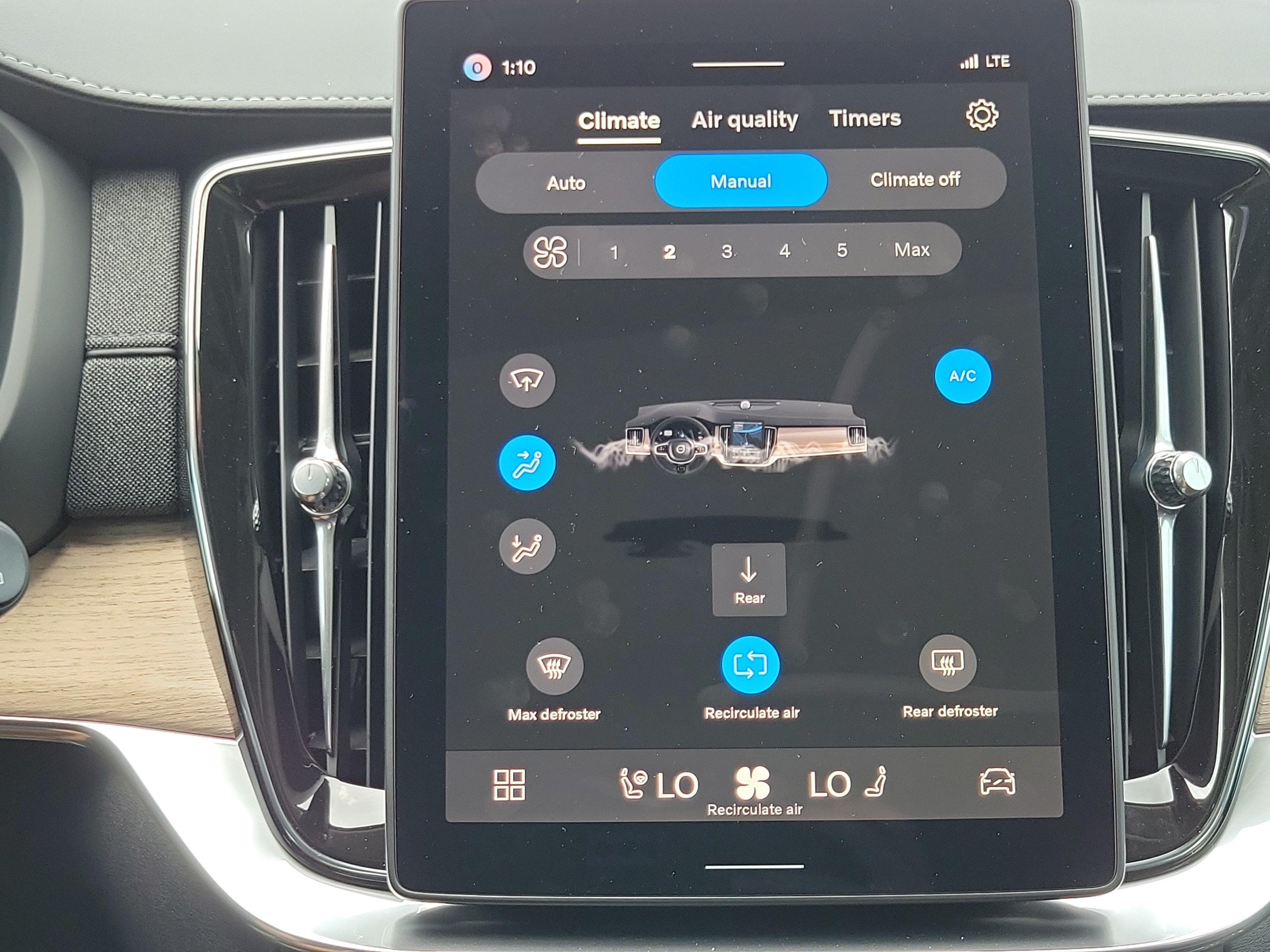 2026 Volvo XC90 Plug-In Hybrid Plus