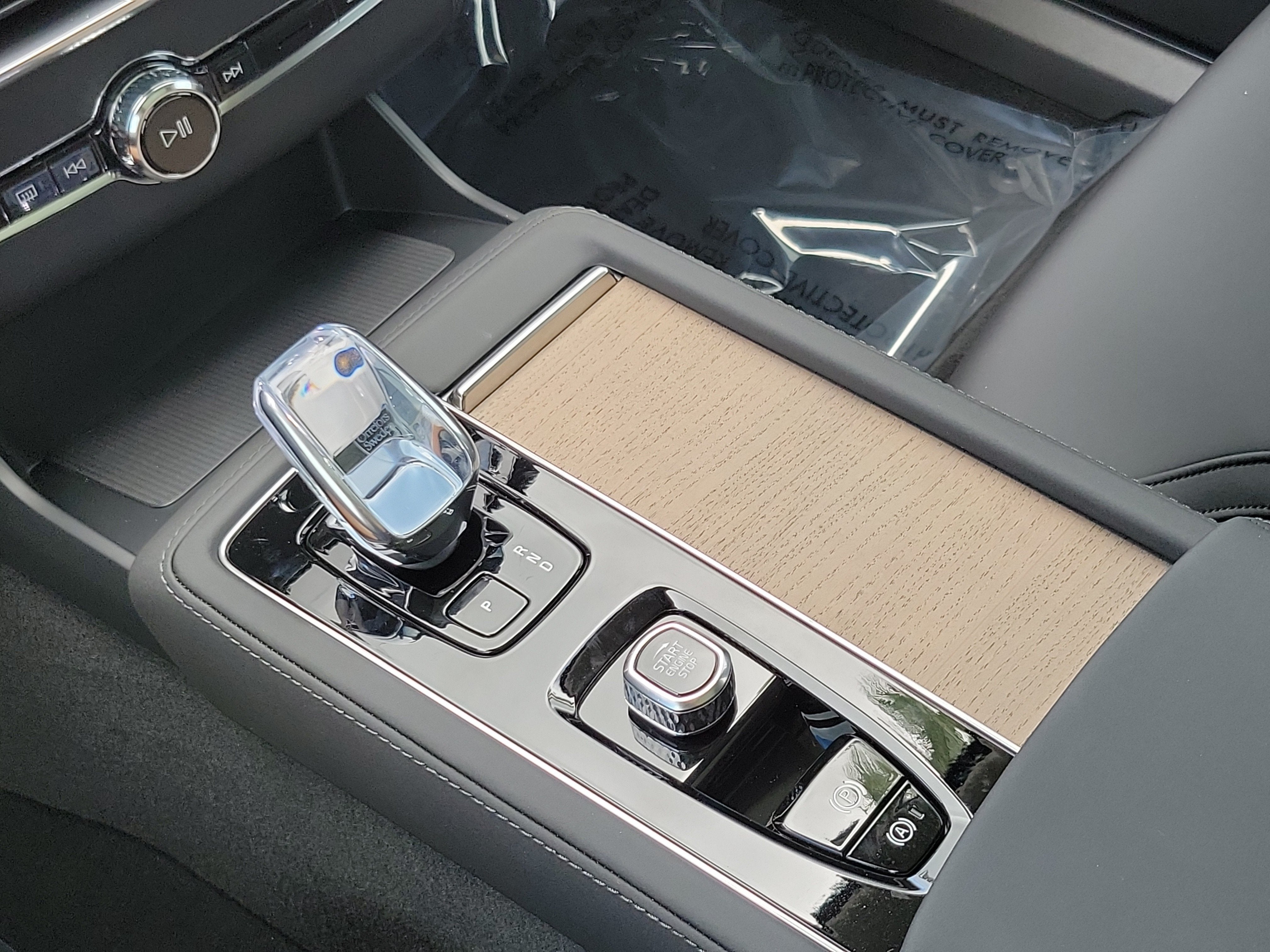 2026 Volvo XC90 Plug-In Hybrid Plus