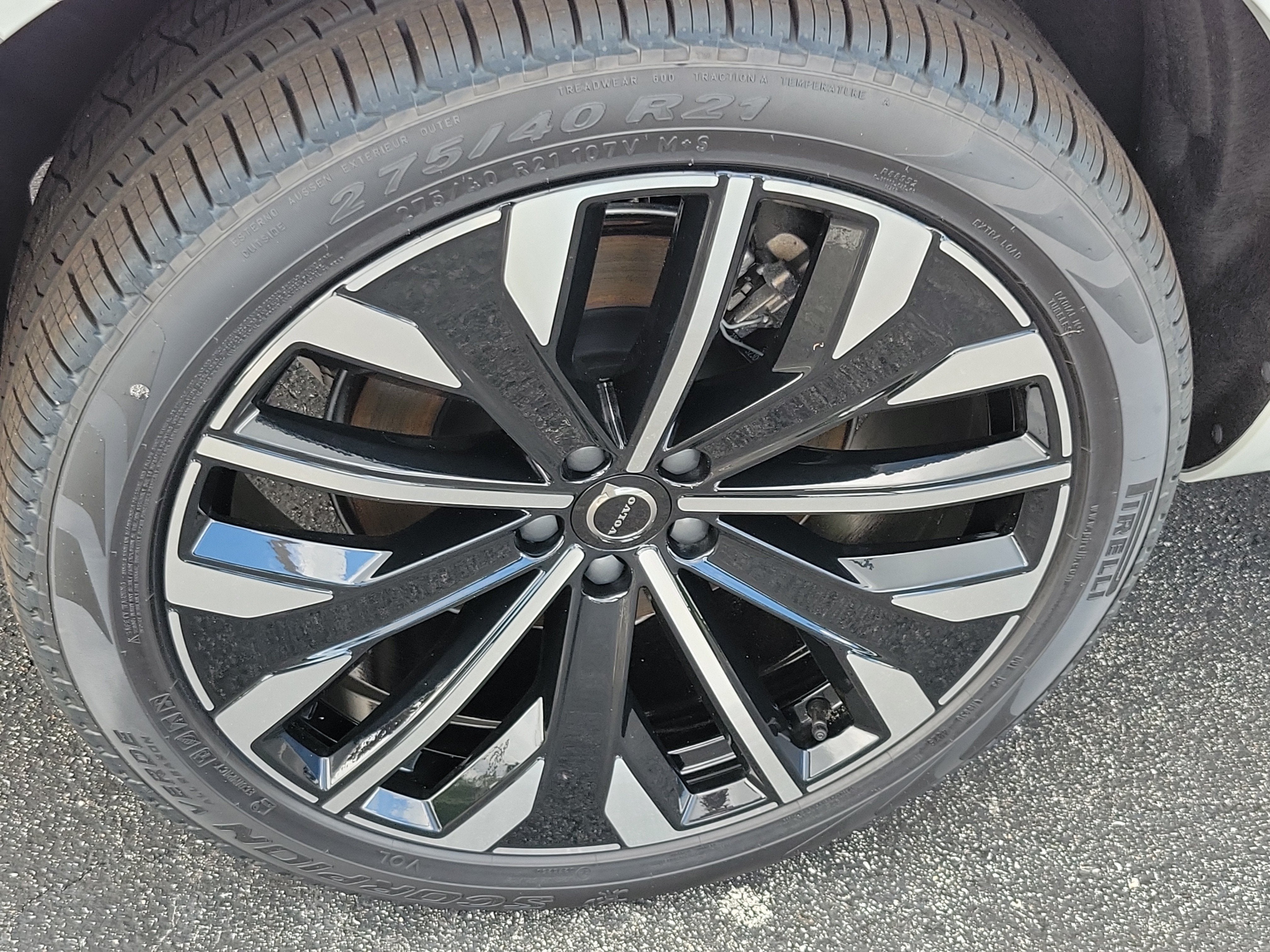 2026 Volvo XC90 Plug-In Hybrid Plus