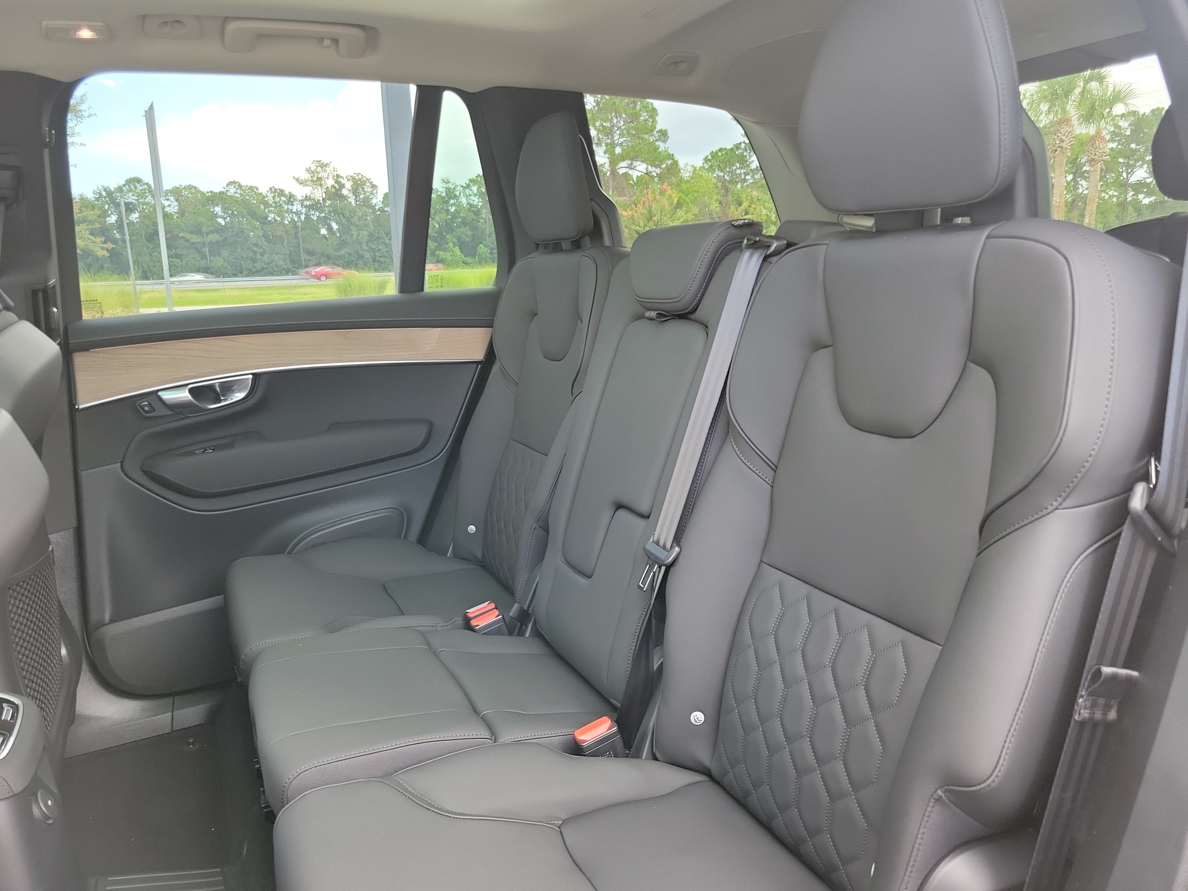 2026 Volvo XC90 Plug-In Hybrid Plus