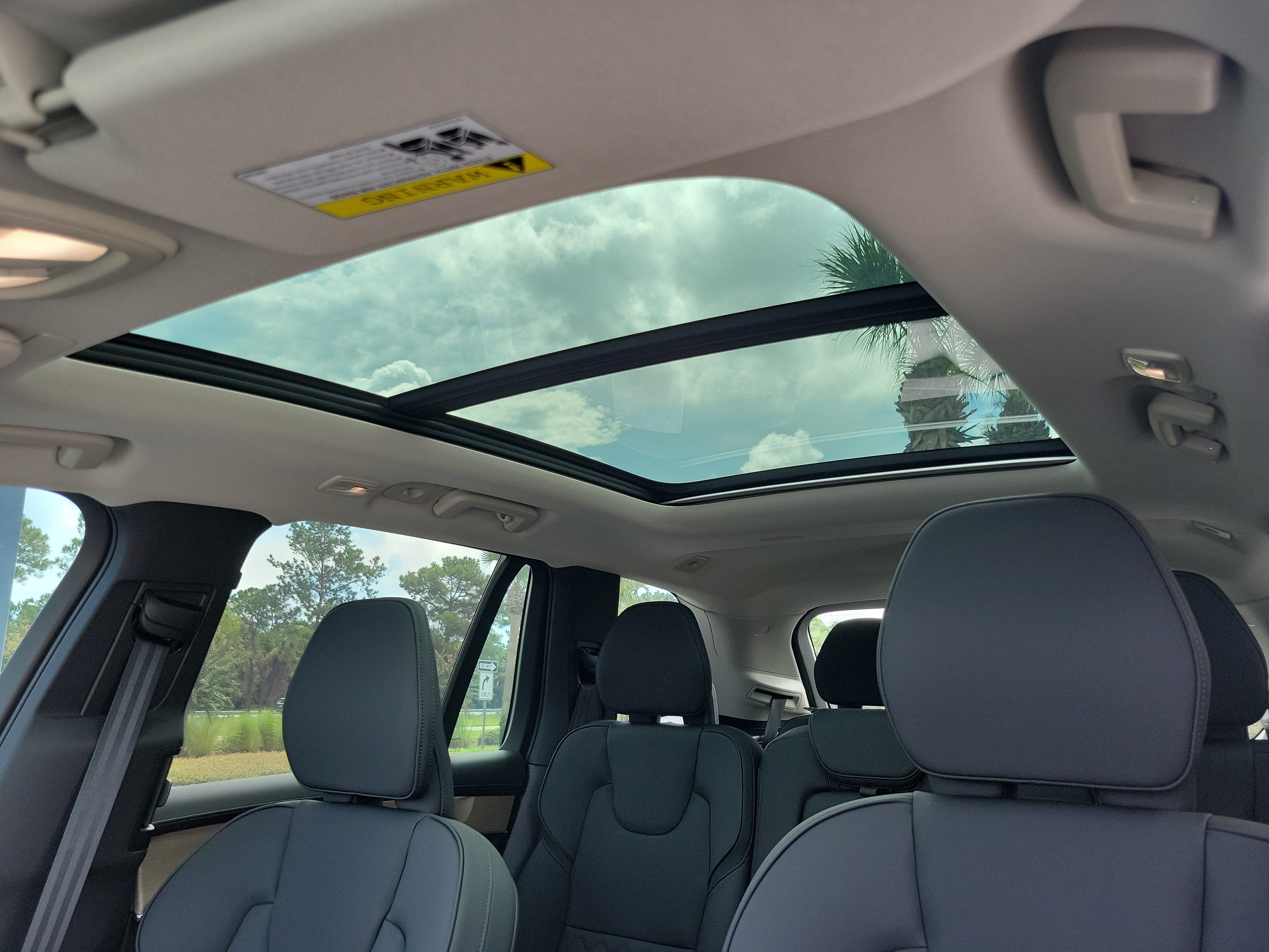 2026 Volvo XC90 Plug-In Hybrid Plus