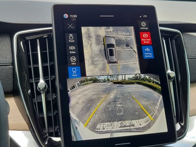 2026 Volvo XC90 Plug-In Hybrid Plus