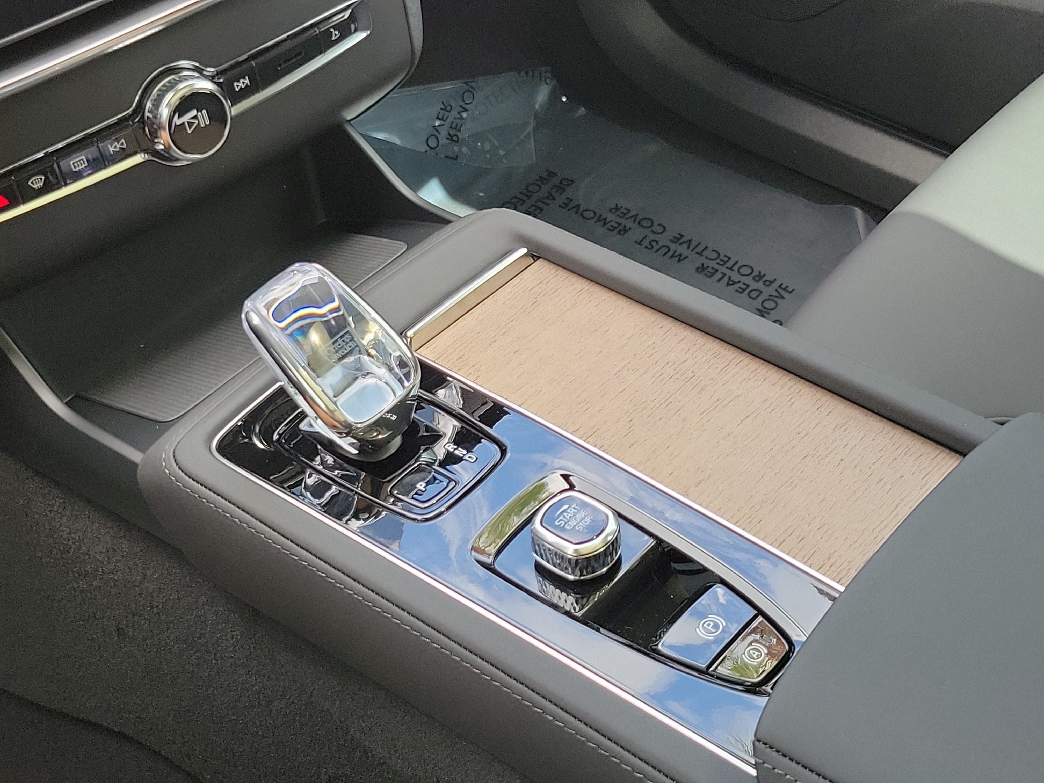 2026 Volvo XC90 Plug-In Hybrid Plus