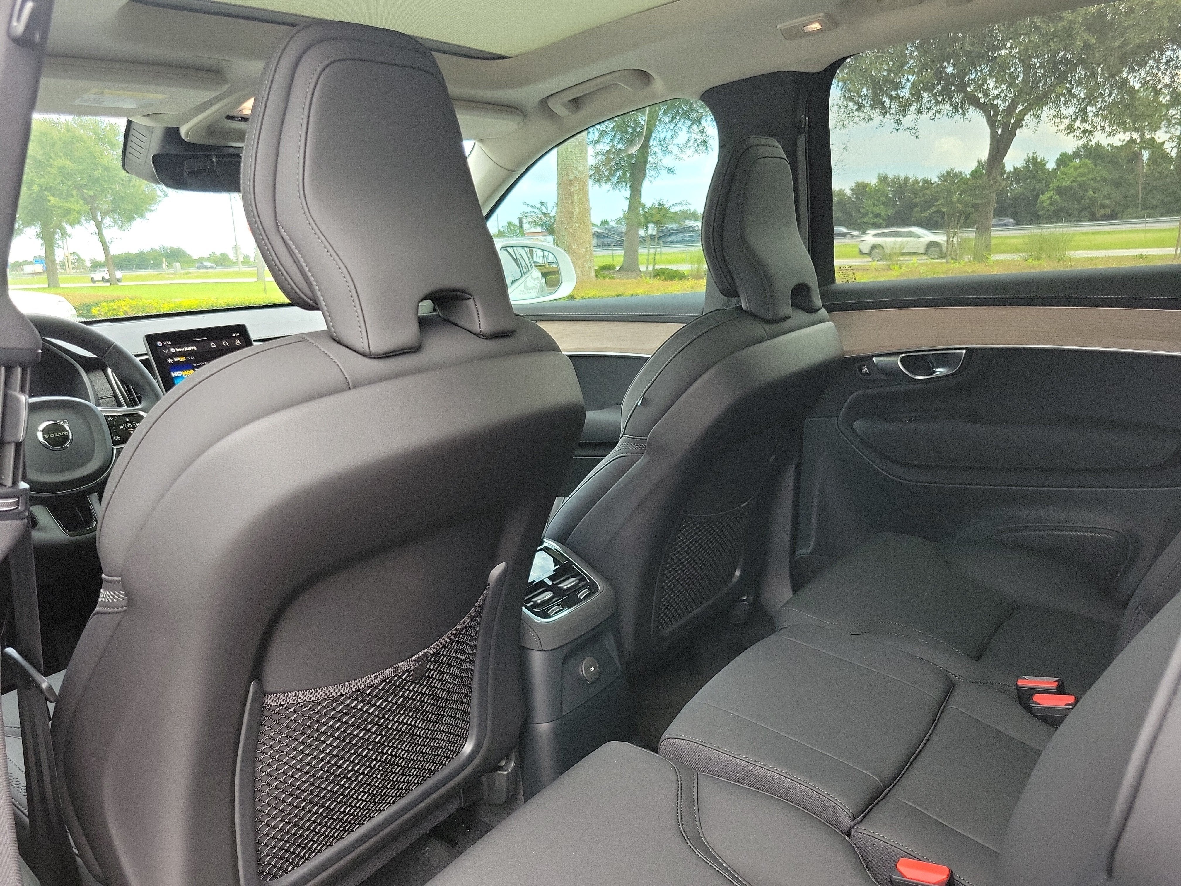 2026 Volvo XC90 Plug-In Hybrid Plus