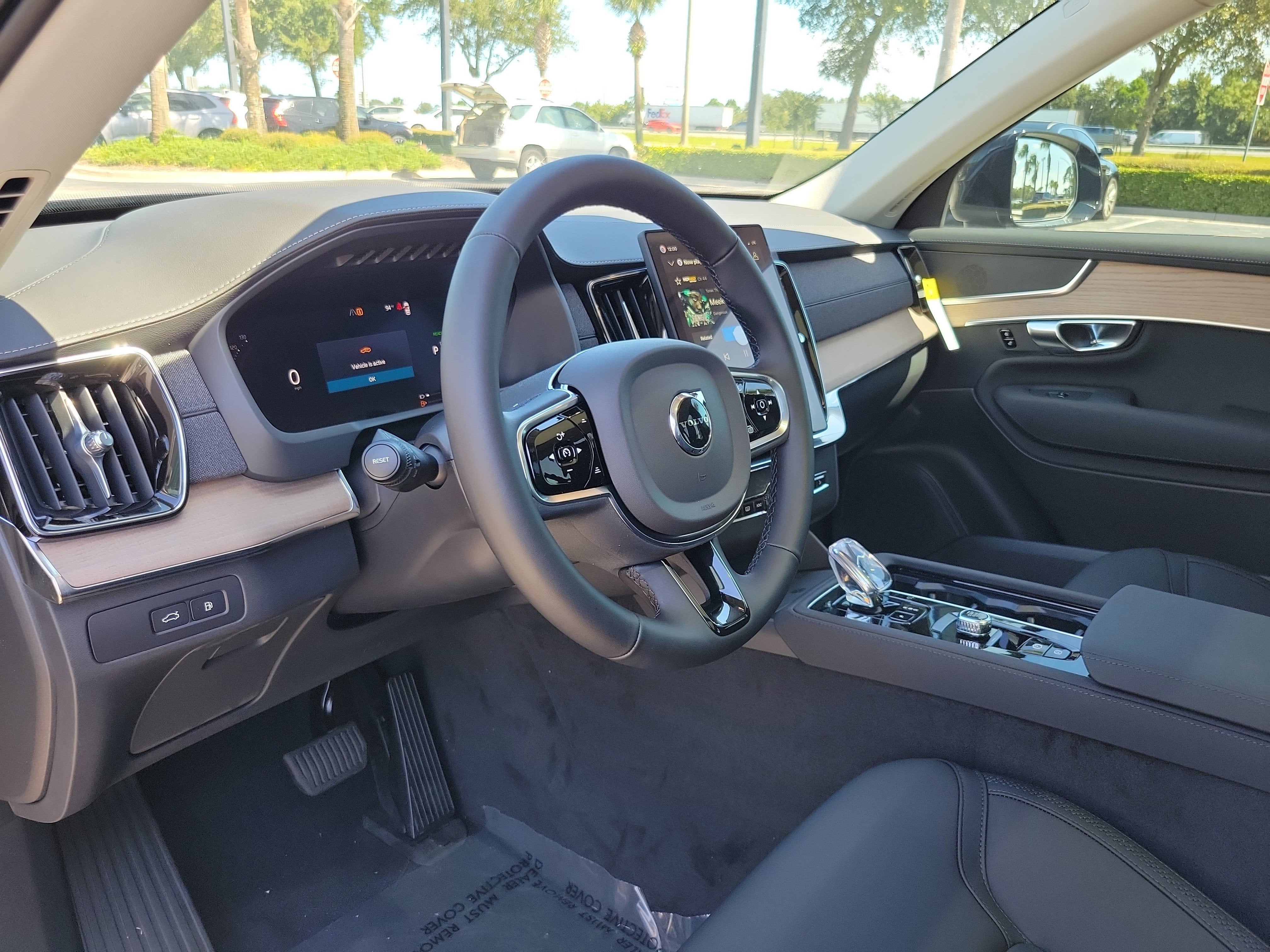 2026 Volvo XC90 Plug-In Hybrid Plus