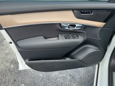 2026 Volvo XC90 Plug-In Hybrid Plus