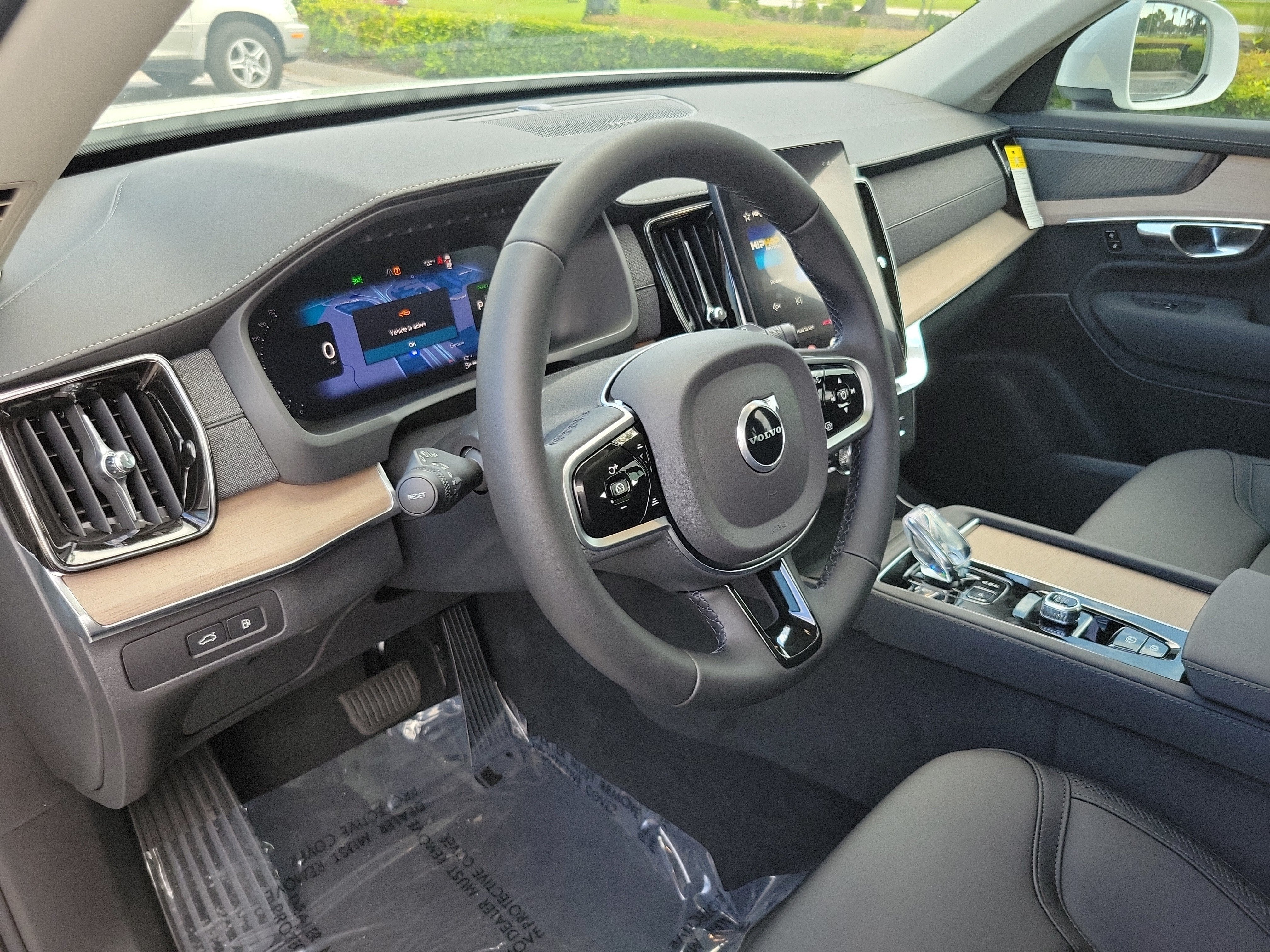 2026 Volvo XC90 Plug-In Hybrid Plus