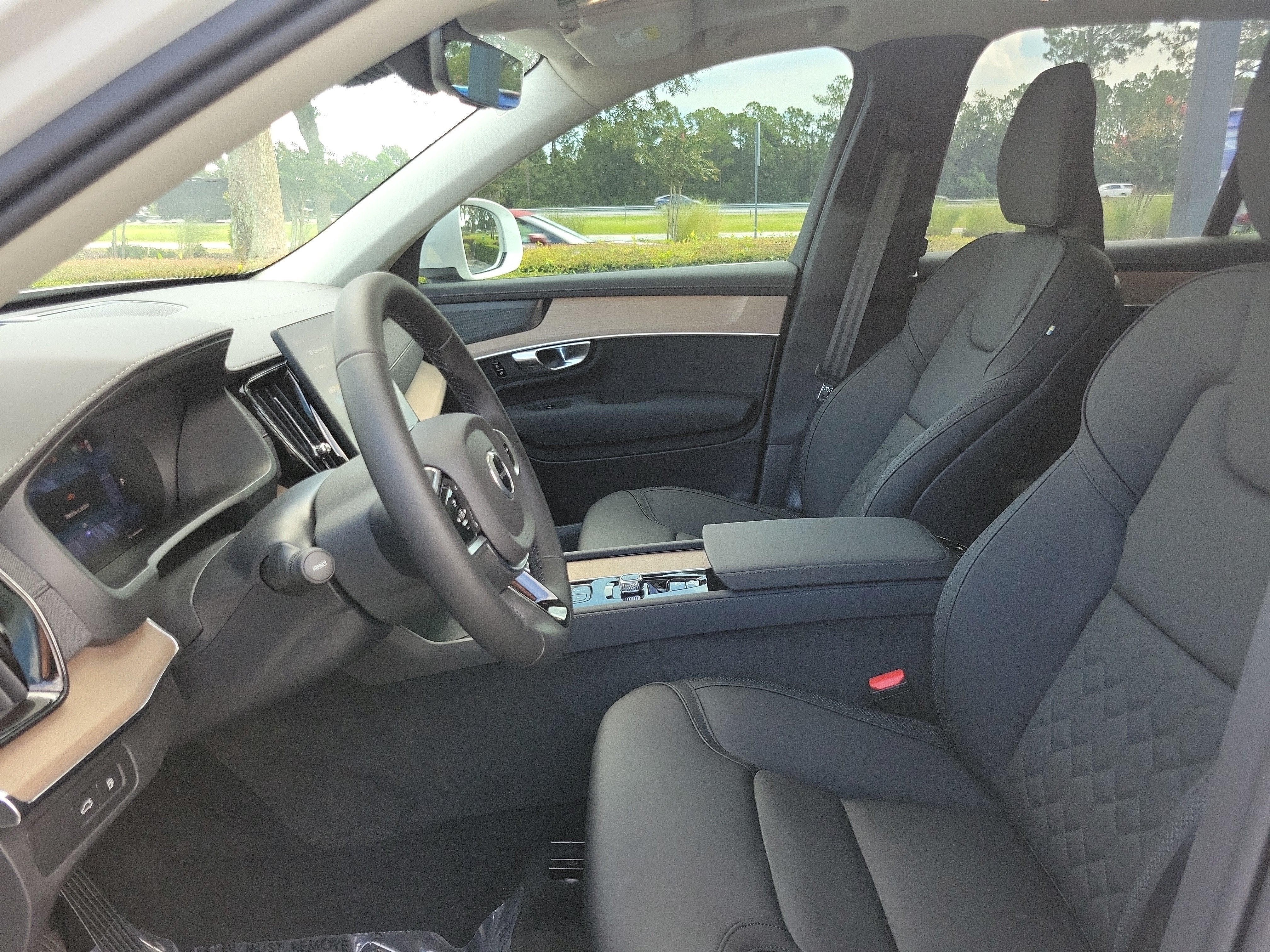 2026 Volvo XC90 Plug-In Hybrid Plus