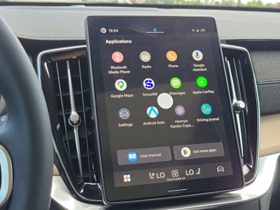 2026 Volvo XC90 Plug-In Hybrid Plus